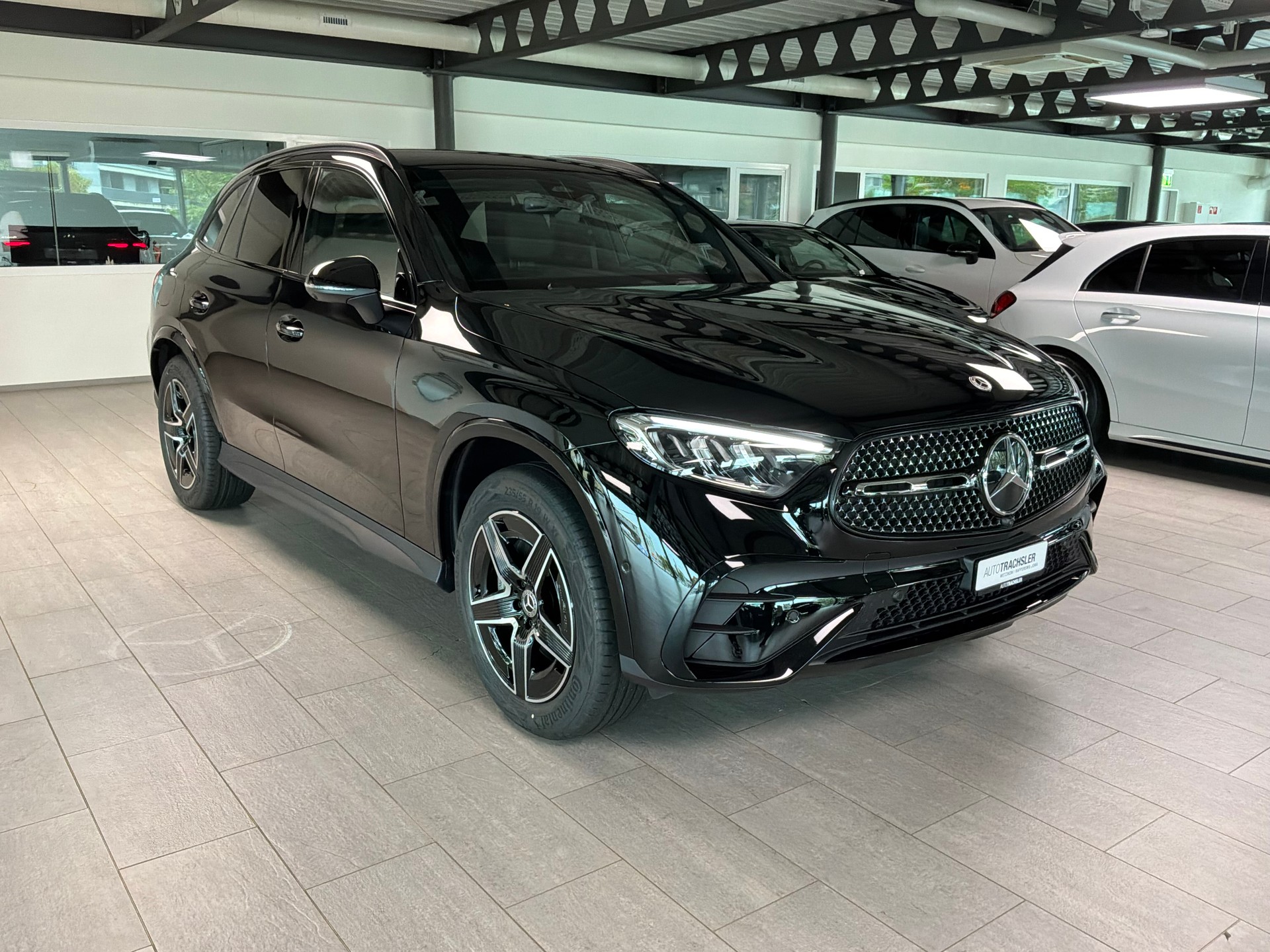 MERCEDES-BENZ GLC 300 e 4Matic EQ Star 9G-Tronic-image-2