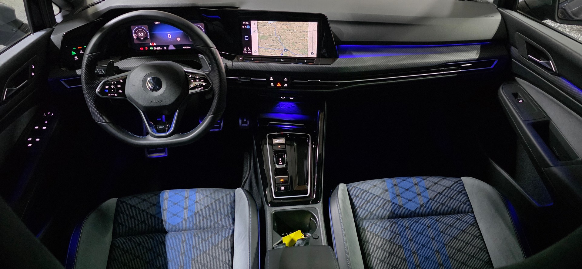 VW Golf Variant 2.0 TSI R DSG 4Motion *ACC*LaneAssist*Lenkrad- und Sitzheizung*Ambientebeleuchtung*Carplay/AndroidAuto*-image-10