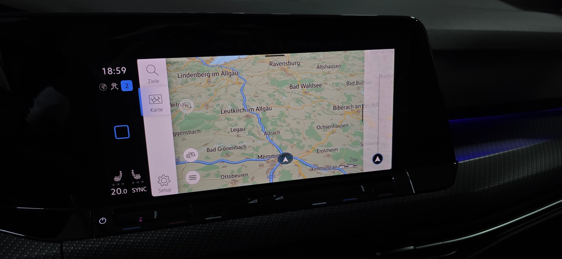 VW Golf Variant 2.0 TSI R DSG 4Motion *ACC*LaneAssist*Lenkrad- und Sitzheizung*Ambientebeleuchtung*Carplay/AndroidAuto*-image-16