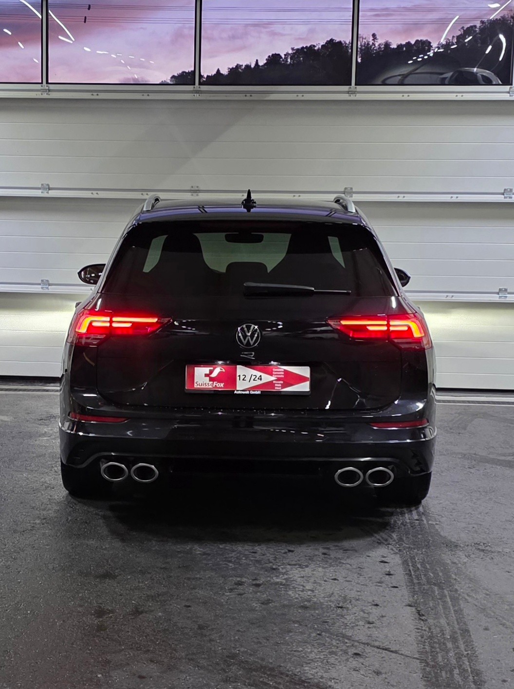 VW Golf Variant 2.0 TSI R DSG 4Motion *ACC*LaneAssist*Lenkrad- und Sitzheizung*Ambientebeleuchtung*Carplay/AndroidAuto*-showroom-element-3