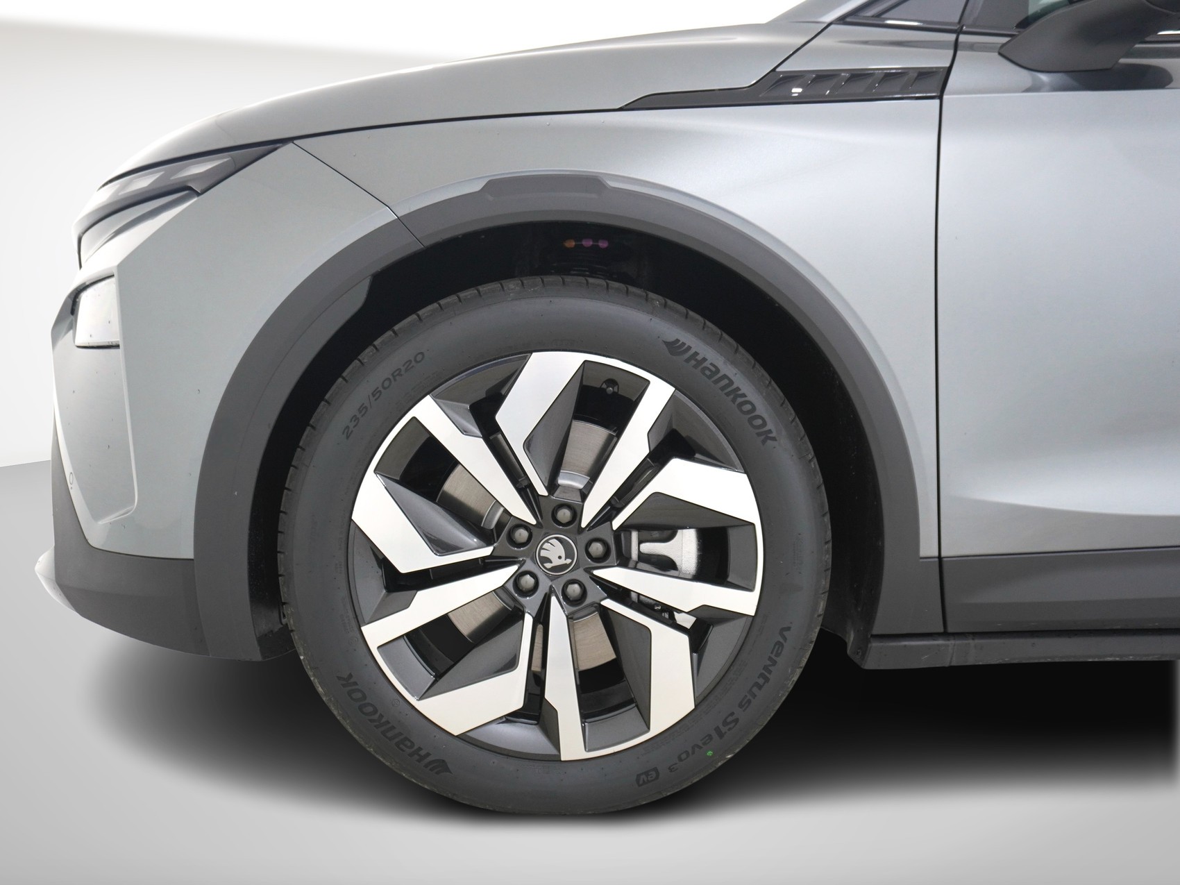 SKODA Elroq 85x SportLine Advanced 4x4-image-8