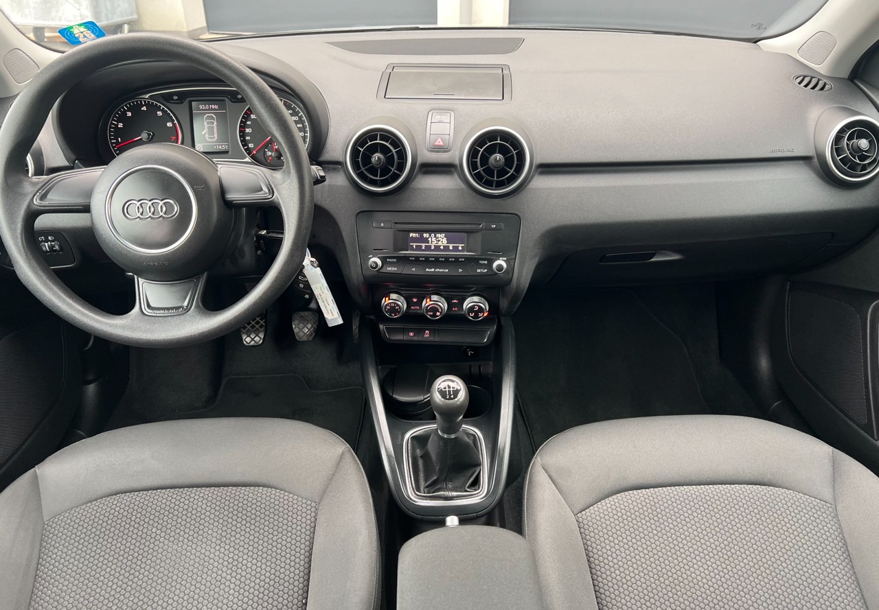 AUDI A1 Sportback 1.2 TFSI Attraction-image-7