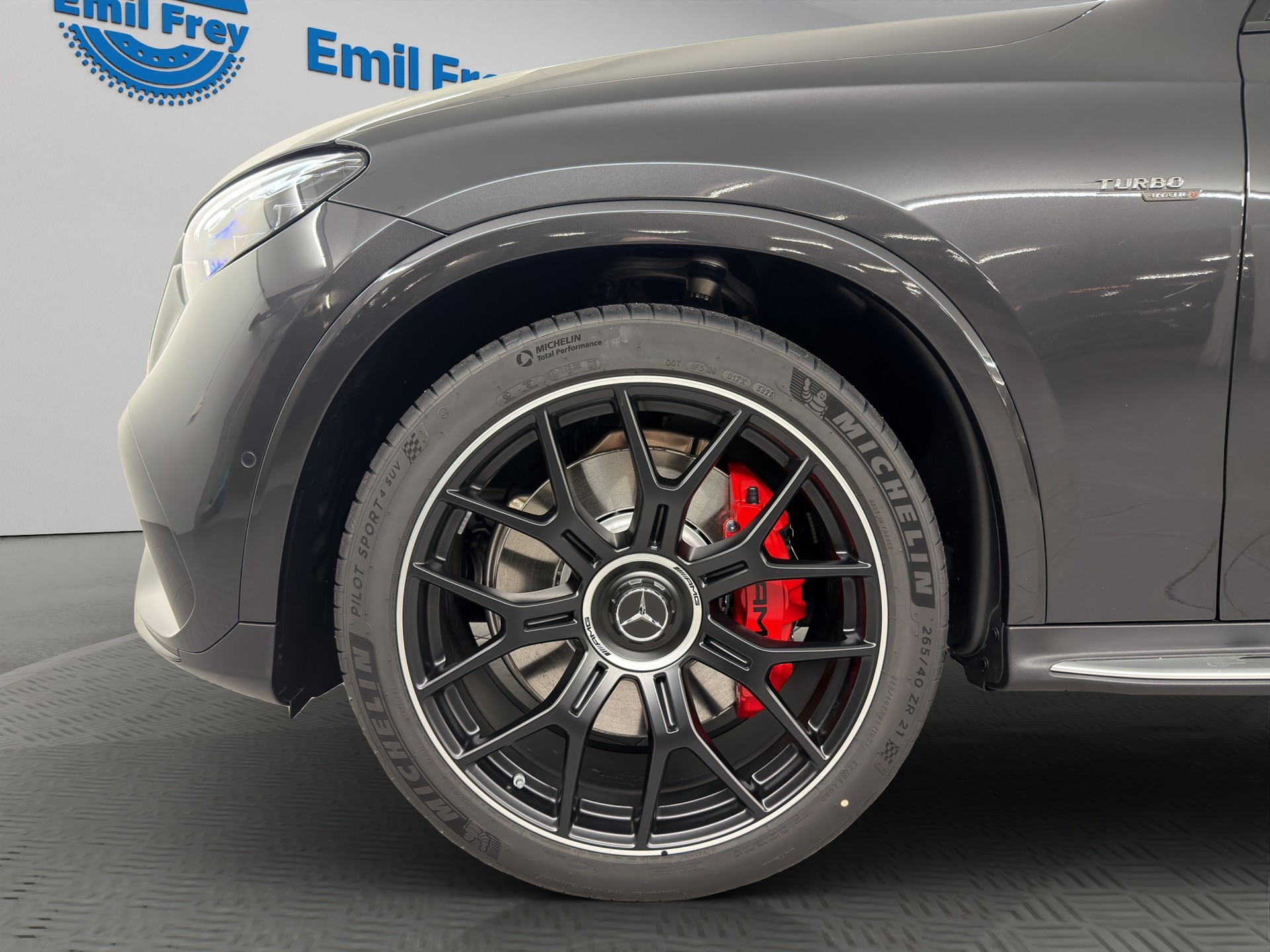 MERCEDES-BENZ GLC 53 AMG 4matic+-showroom-element-3