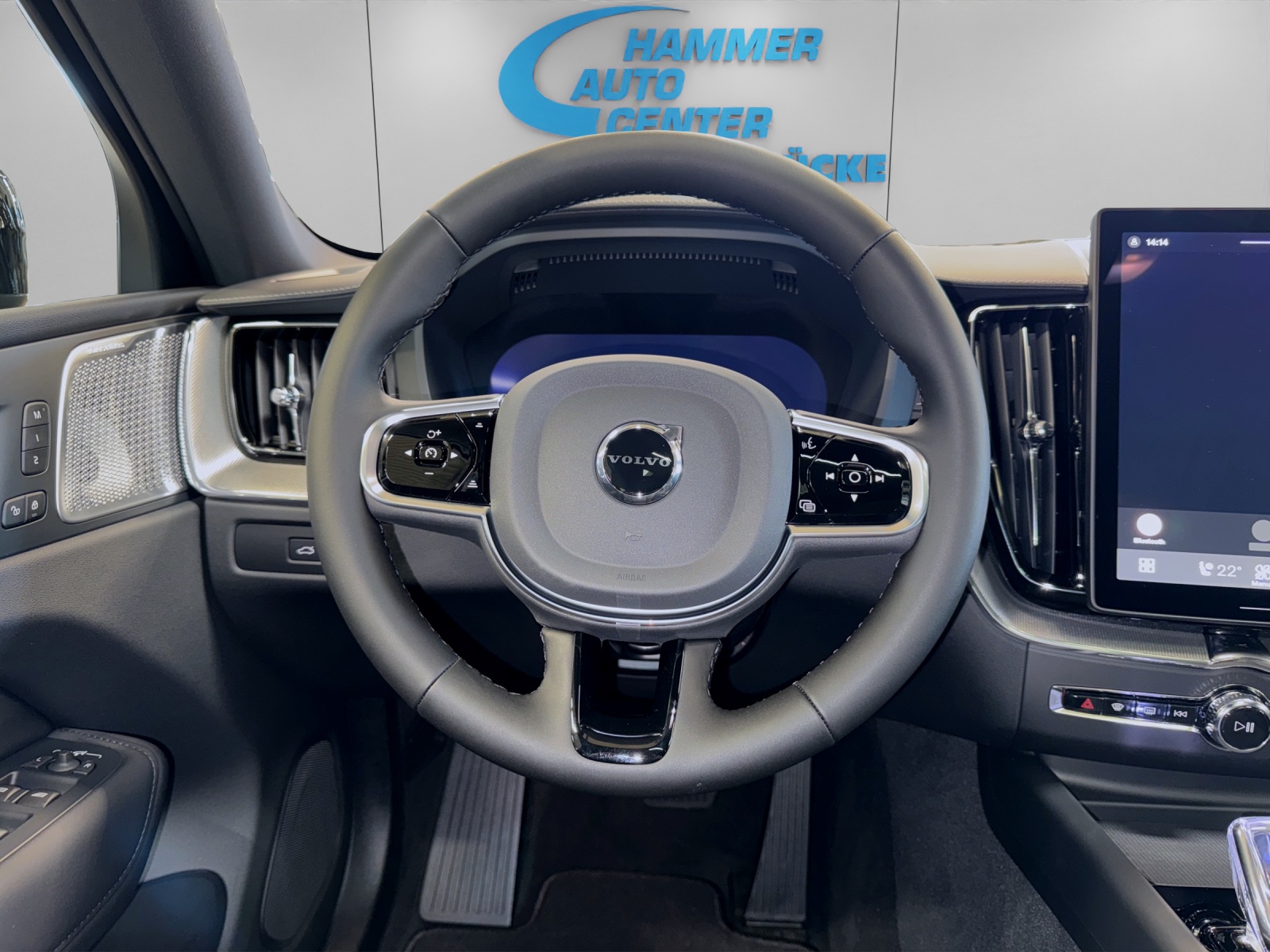 VOLVO XC60 2.0 T8 TE Black Edition eAWD-image-10