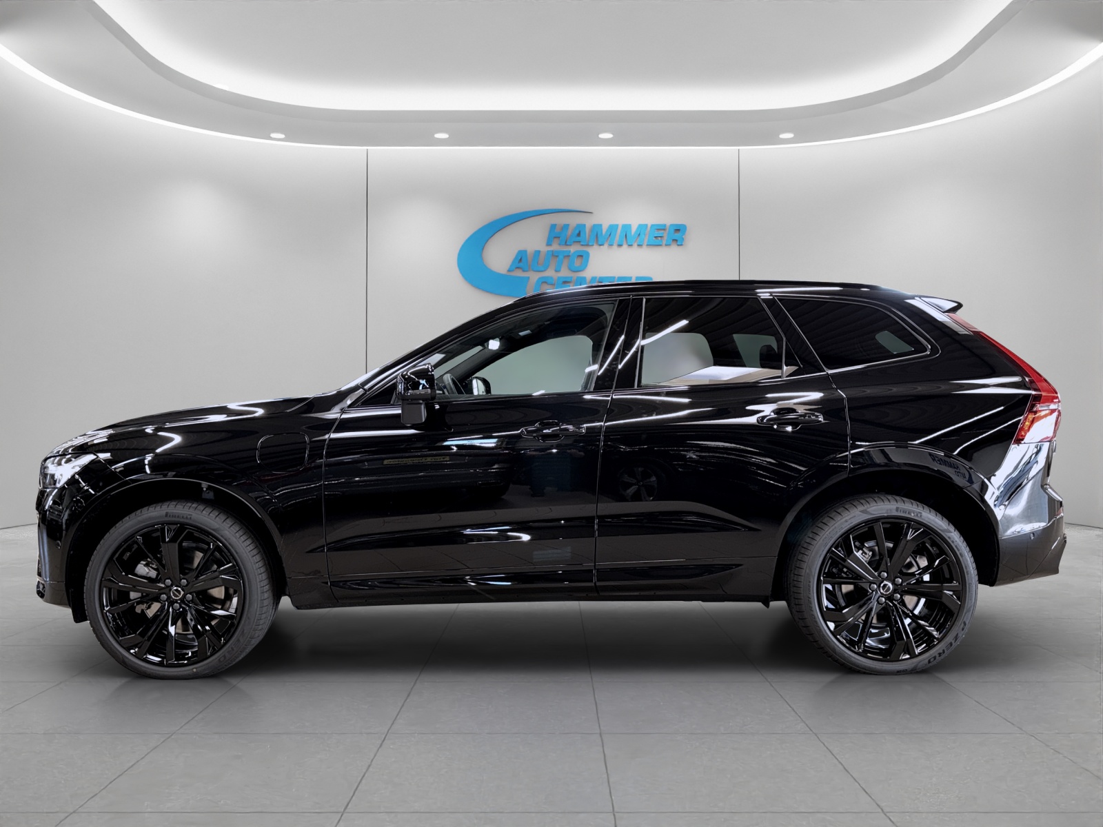 VOLVO XC60 2.0 T8 TE Black Edition eAWD-image-2