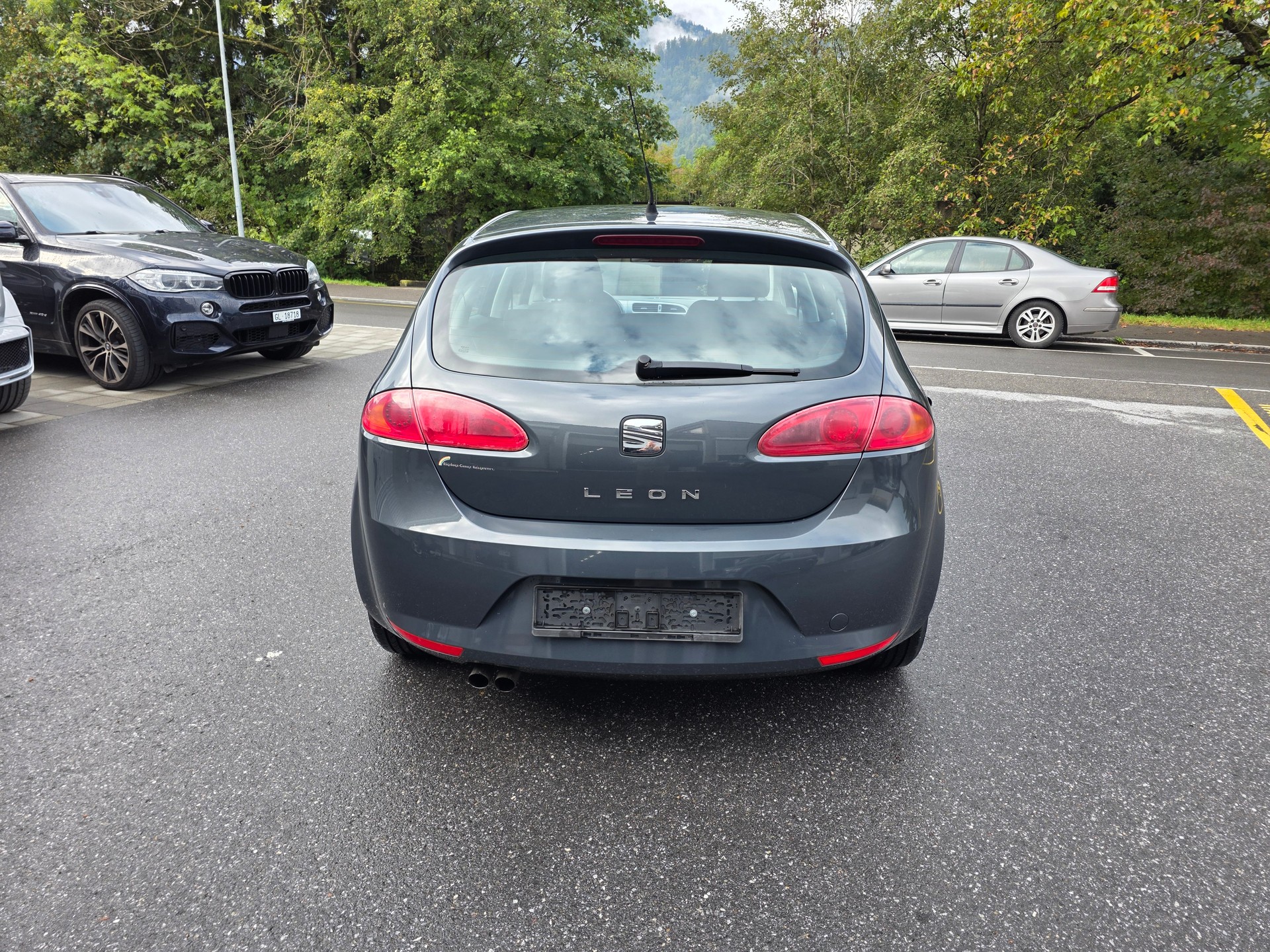 SEAT Leon 2.0 FSI Stylance / Frisch ab gr. Service und MFK-image-3