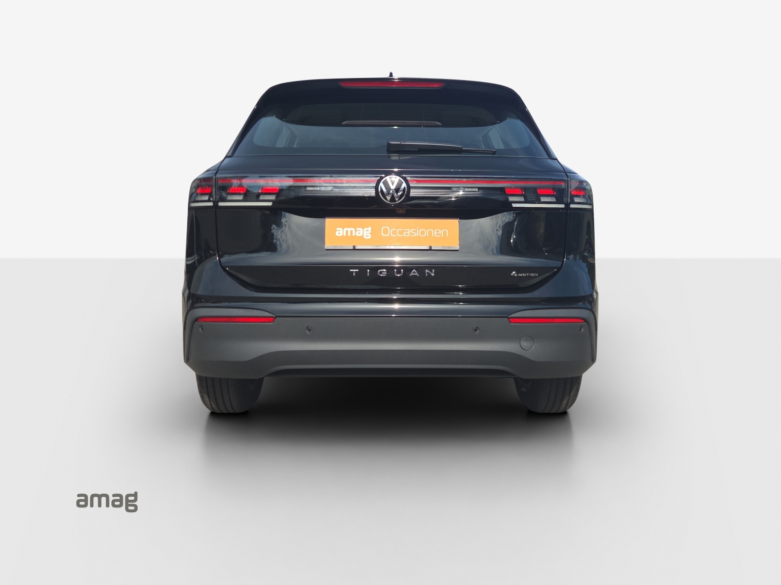 VW Tiguan 2.0 TSI DSG Life 4Motion-image-3