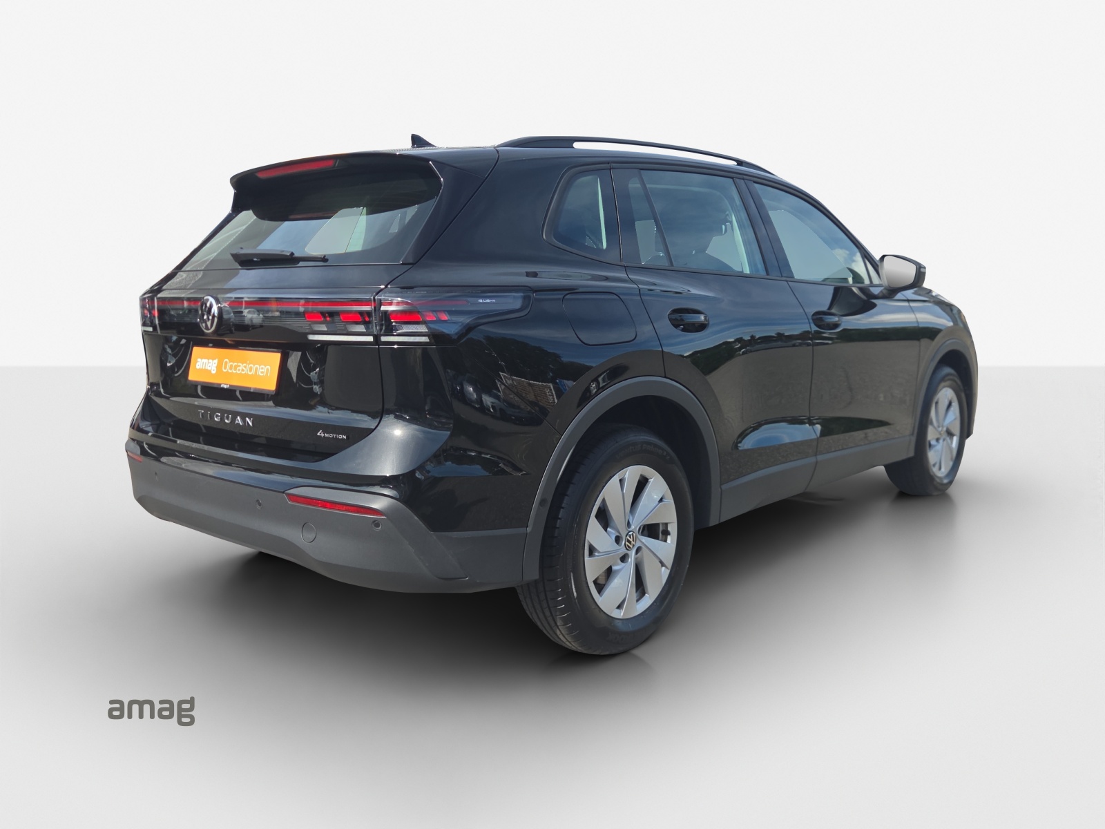 VW Tiguan 2.0 TSI DSG Life 4Motion-image-4