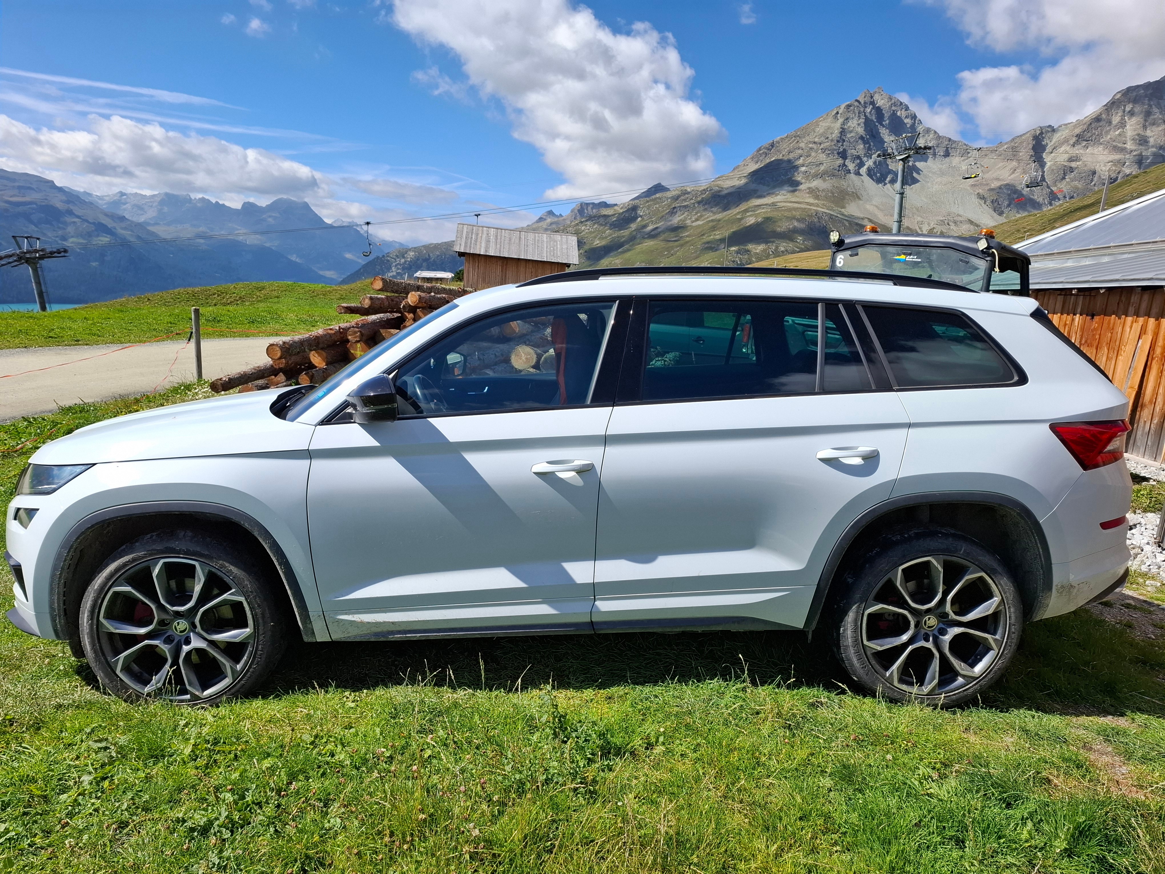 Car photo