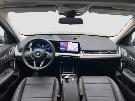 BMW X1 xDrive 20d 48V-image-10