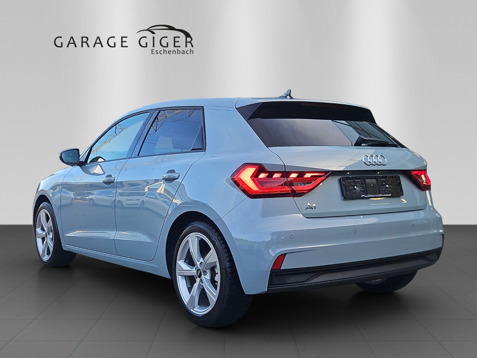 AUDI A1 Sportback 30 TFSI advanced Attraction S-tronic-image-2