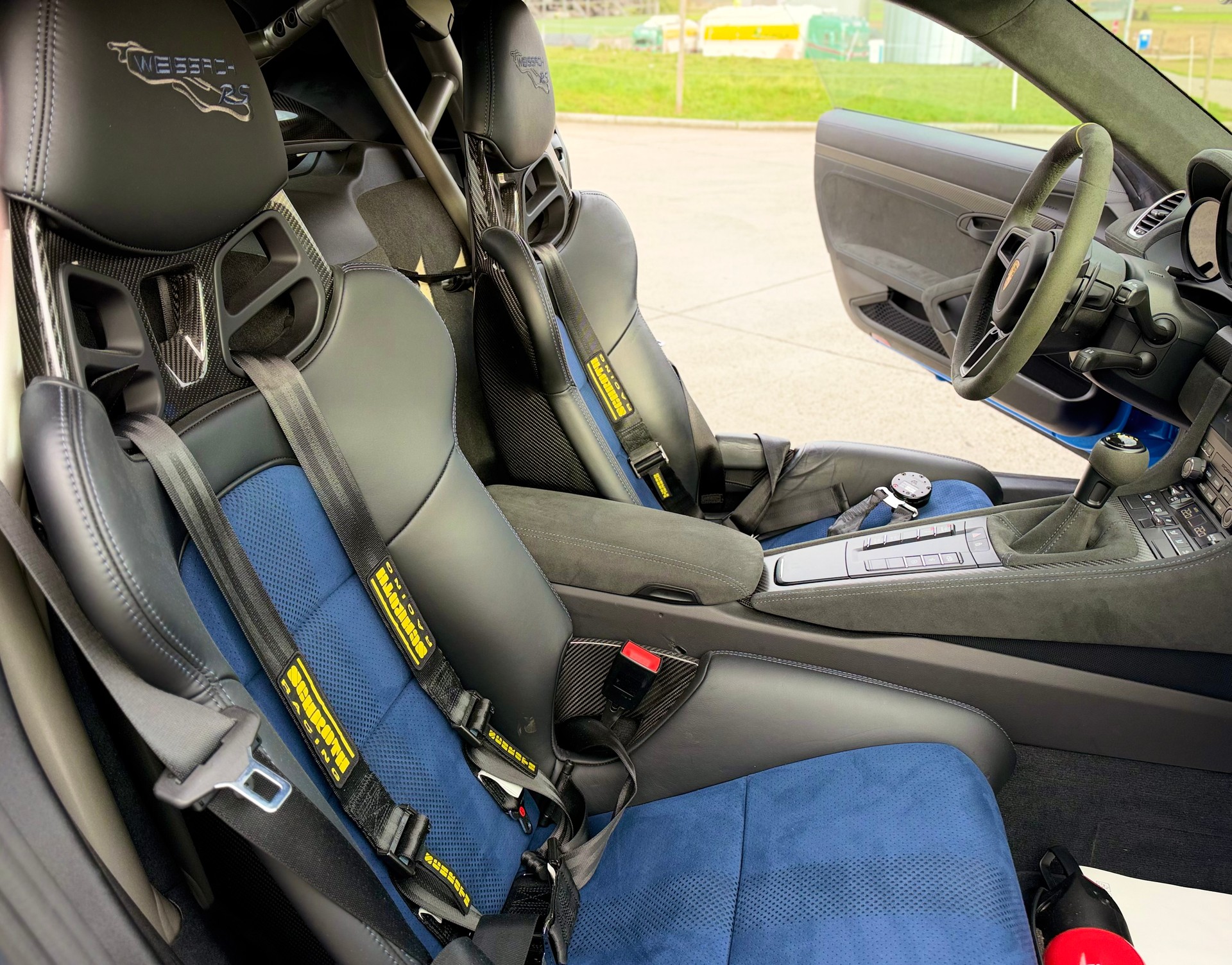 PORSCHE 718 Cayman GT4 RS PDK WEISSACH-image-19