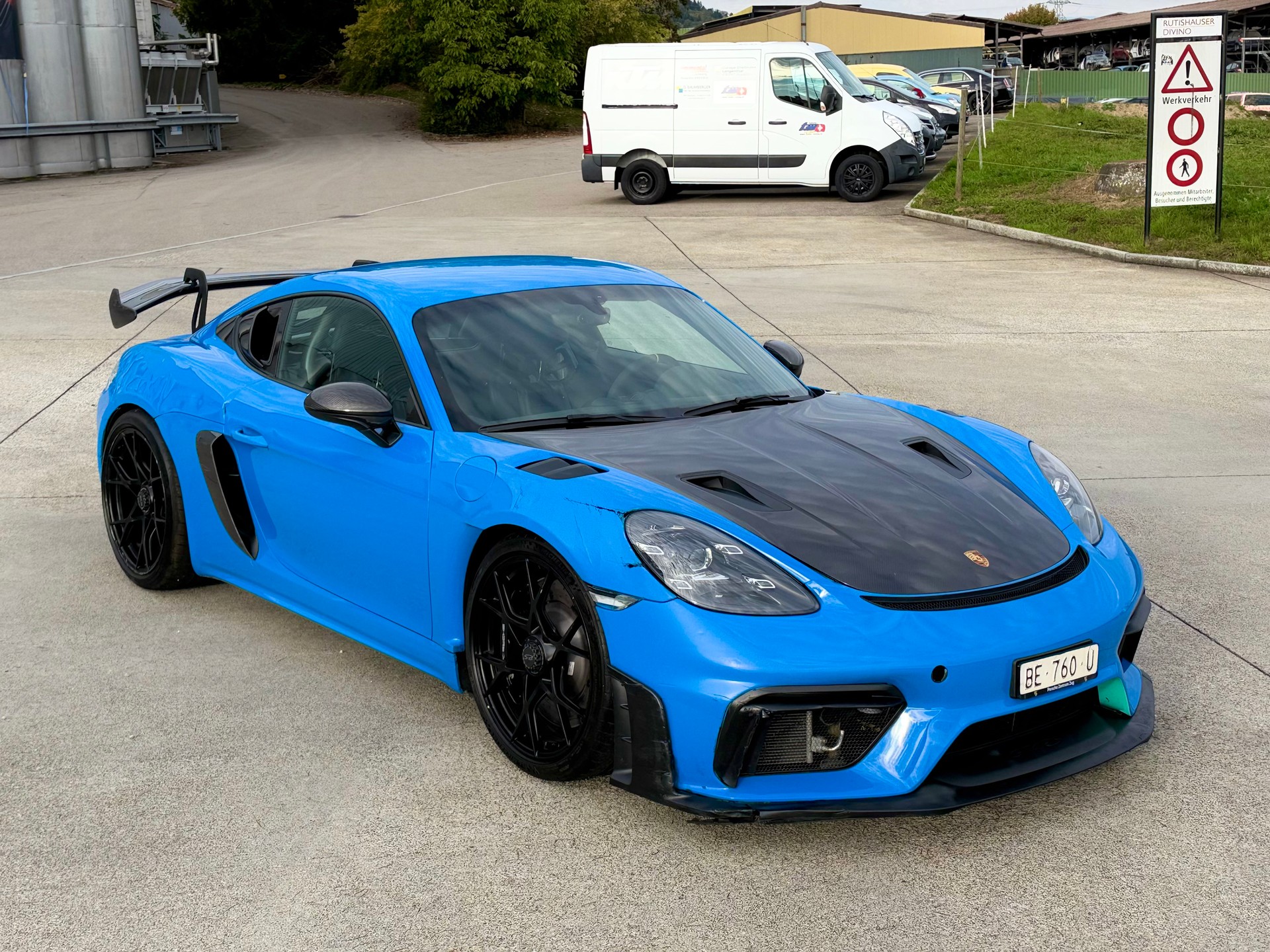 PORSCHE 718 Cayman GT4 RS PDK WEISSACH-image-2