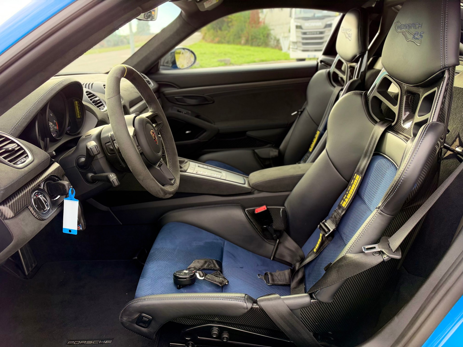 PORSCHE 718 Cayman GT4 RS PDK WEISSACH-image-14