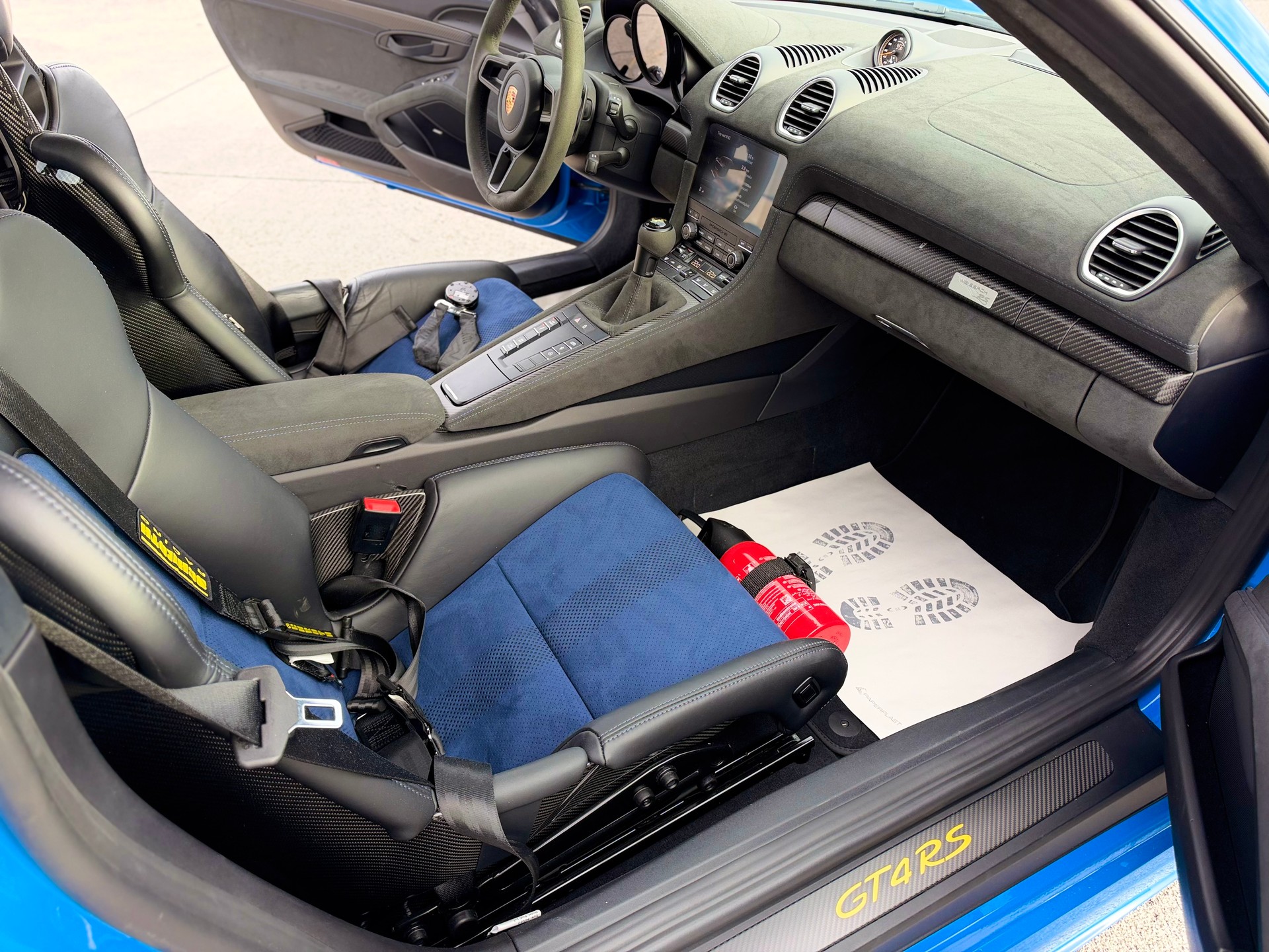 PORSCHE 718 Cayman GT4 RS PDK WEISSACH-image-16