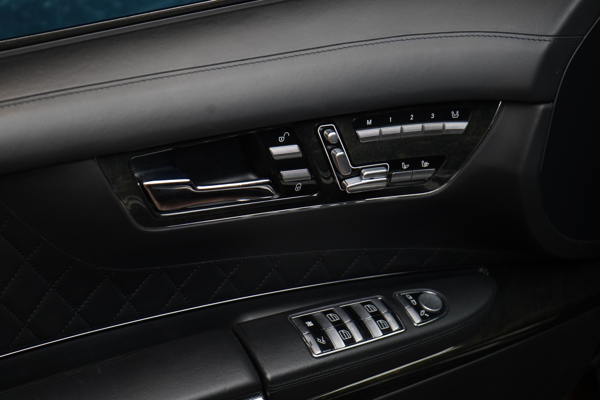 MERCEDES-BENZ CL 65 AMG-image-5