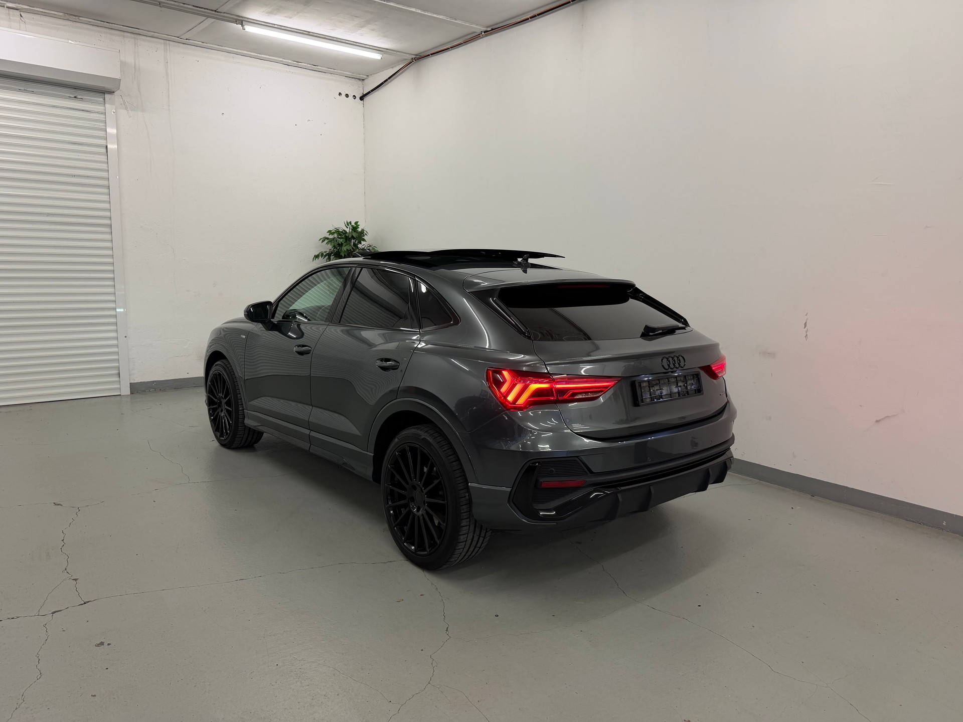 AUDI Sportback 2.0 40 TDI S line quattro S-Tronic-image-3