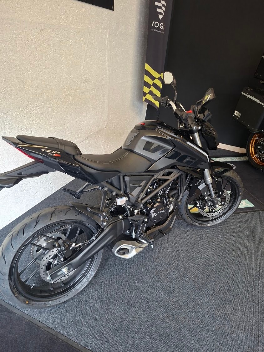 VOGE 125R-image-2