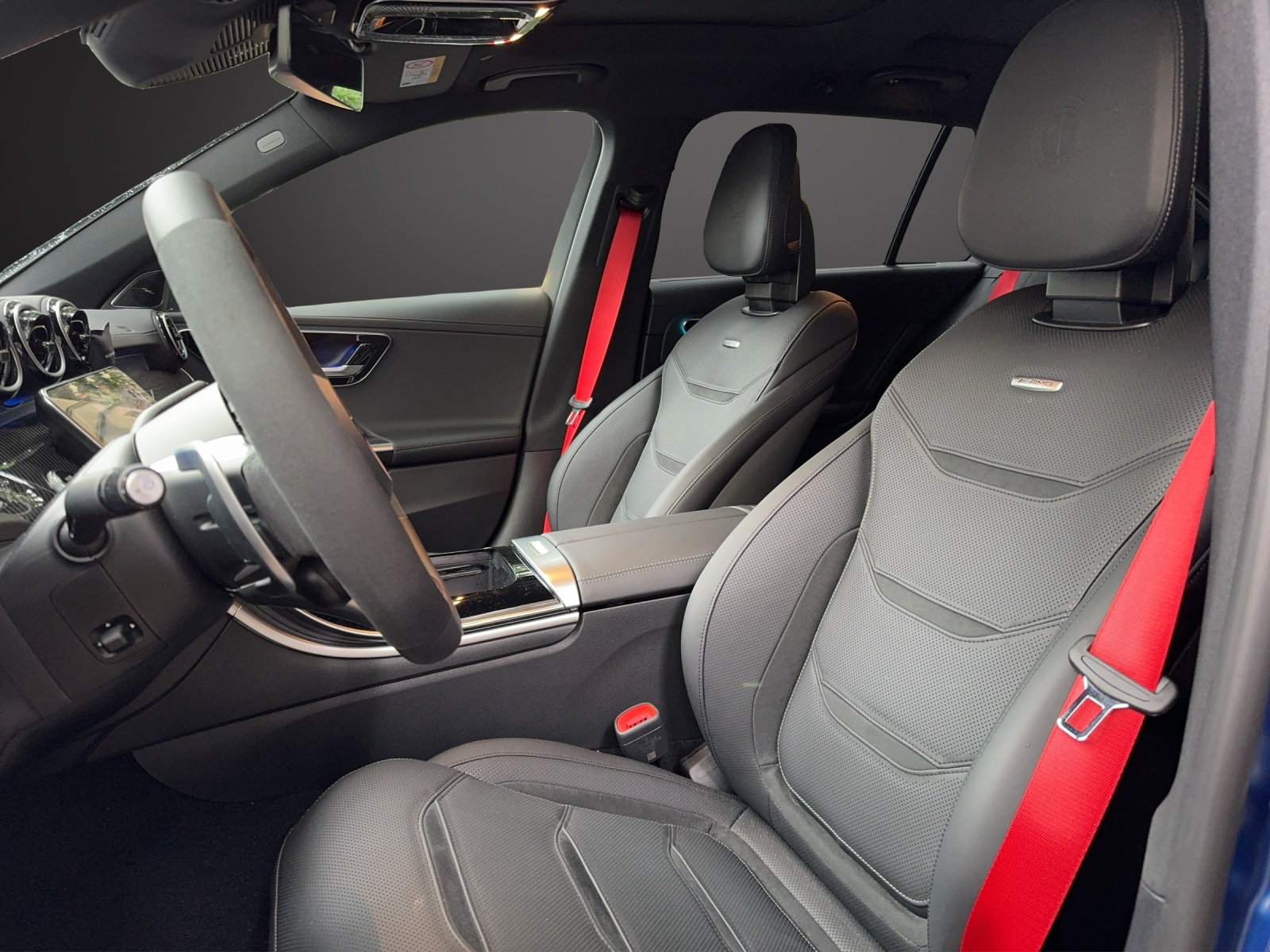 MERCEDES-BENZ C 63 S AMG T E Performance 4 Matic-image-11