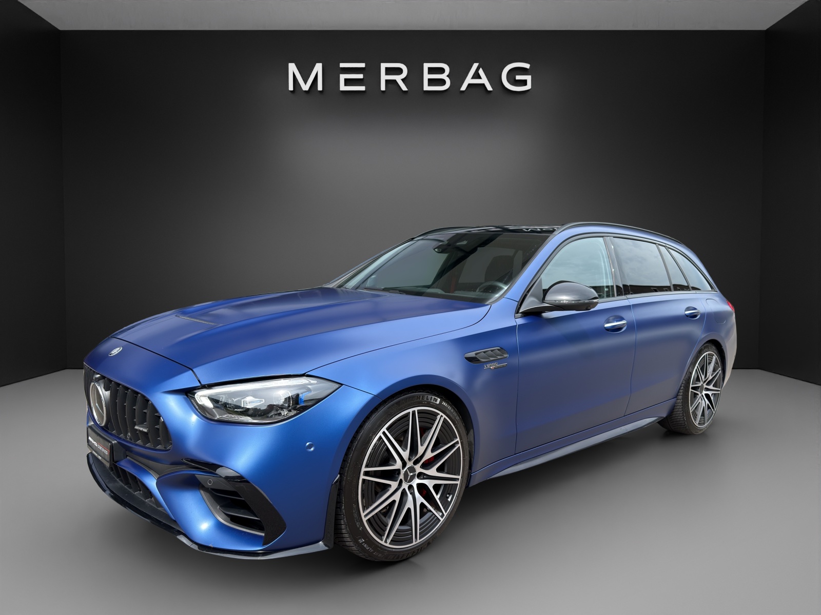 MERCEDES-BENZ C 63 S AMG T E Performance 4 Matic-image-2