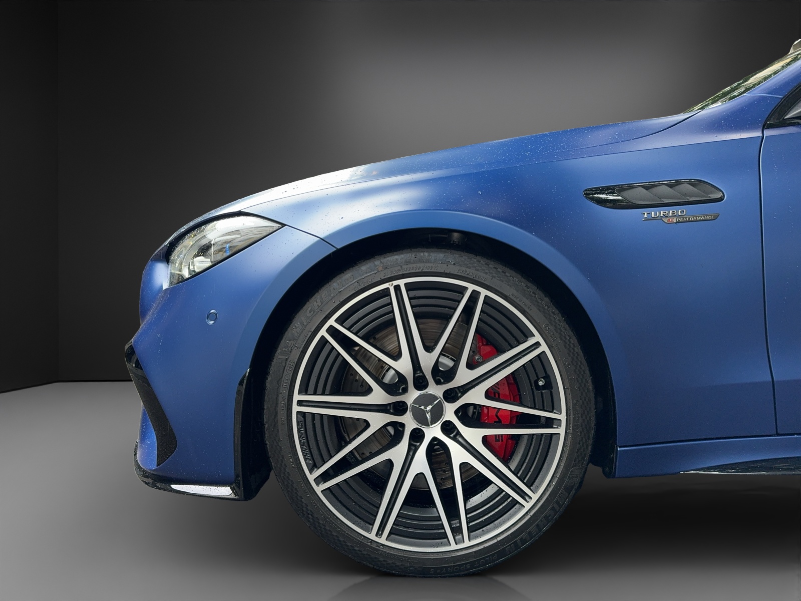 MERCEDES-BENZ C 63 S AMG T E Performance 4 Matic-image-8