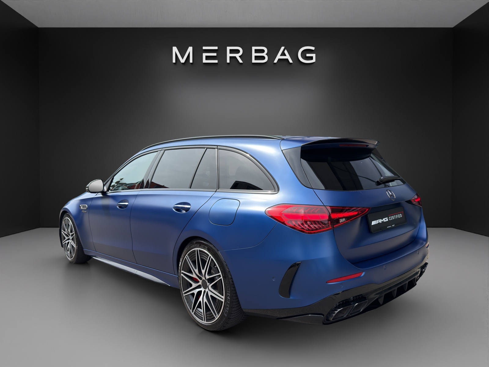 MERCEDES-BENZ C 63 S AMG T E Performance 4 Matic-image-5