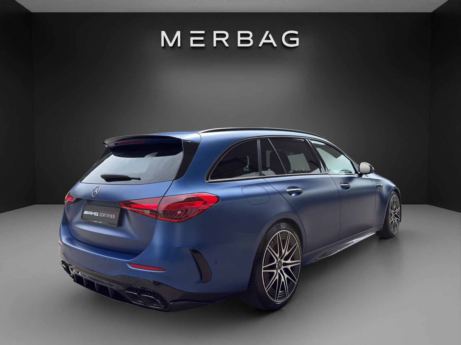 MERCEDES-BENZ C 63 S AMG T E Performance 4 Matic-image-7