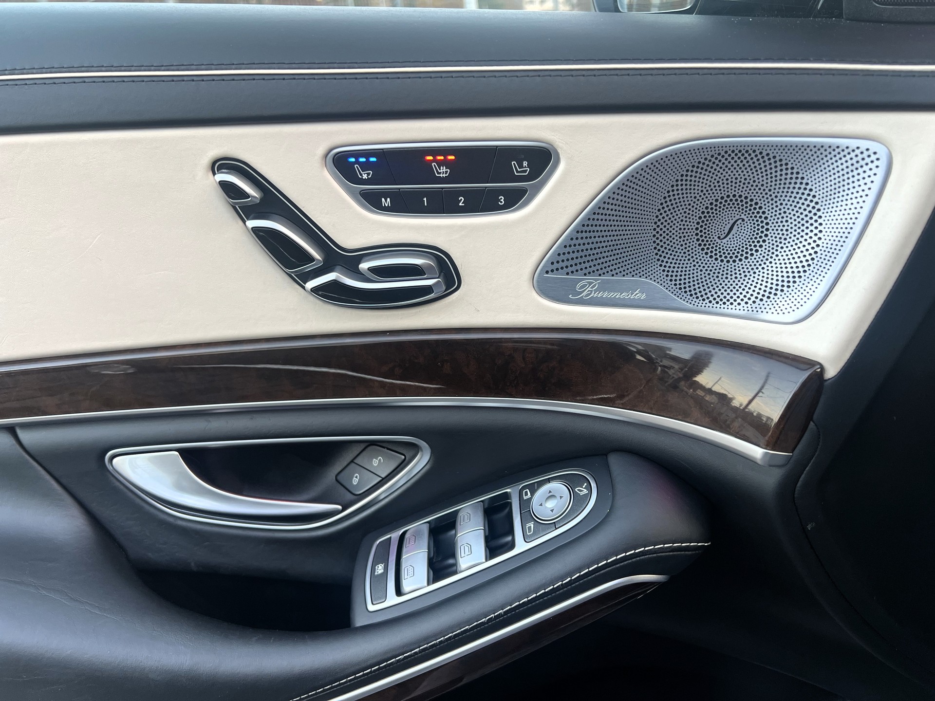 MERCEDES-BENZ S 500 Maybach 4Matic 9G-Tronic-image-10