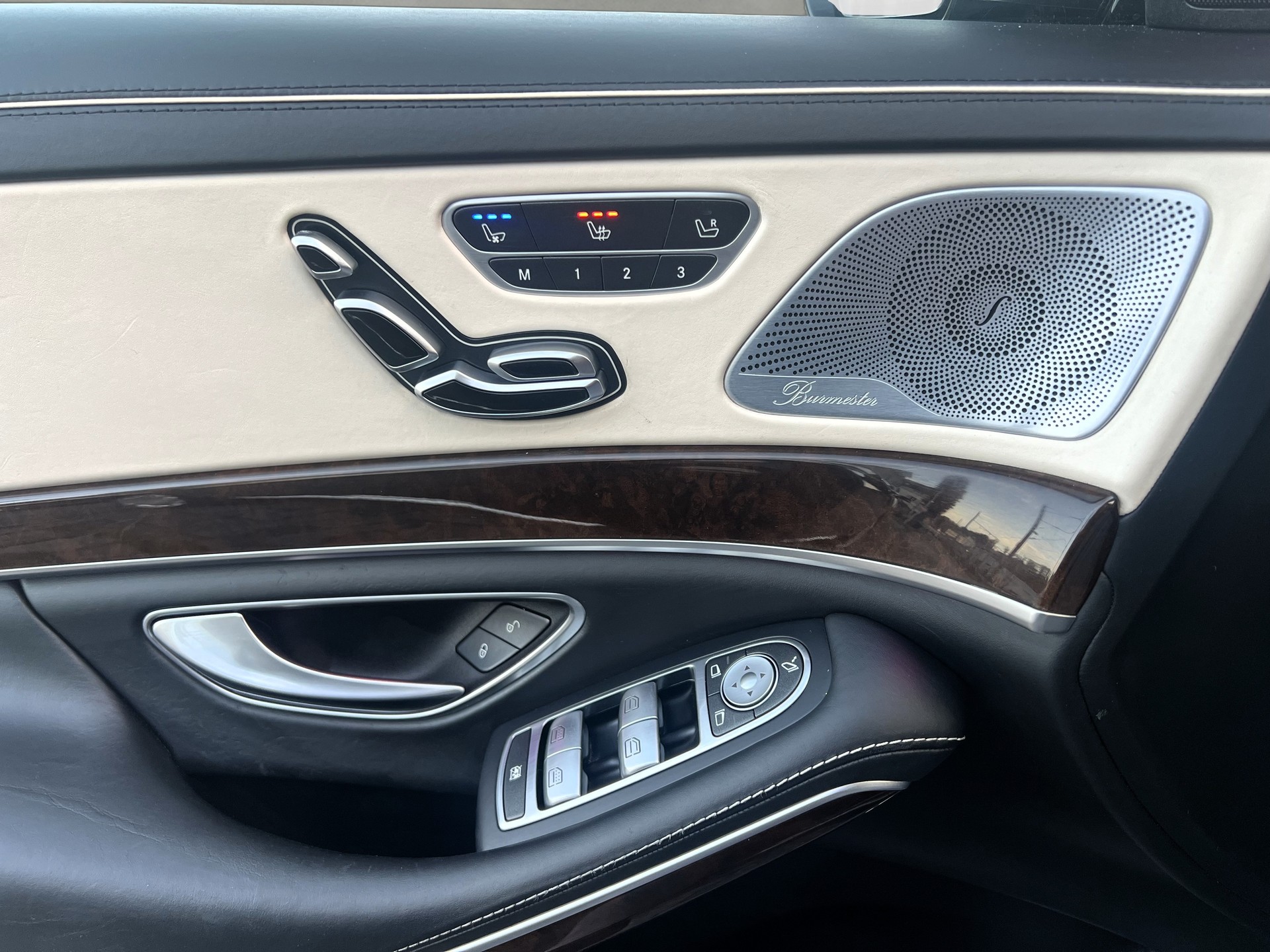 MERCEDES-BENZ S 500 Maybach 4Matic 9G-Tronic-image-10