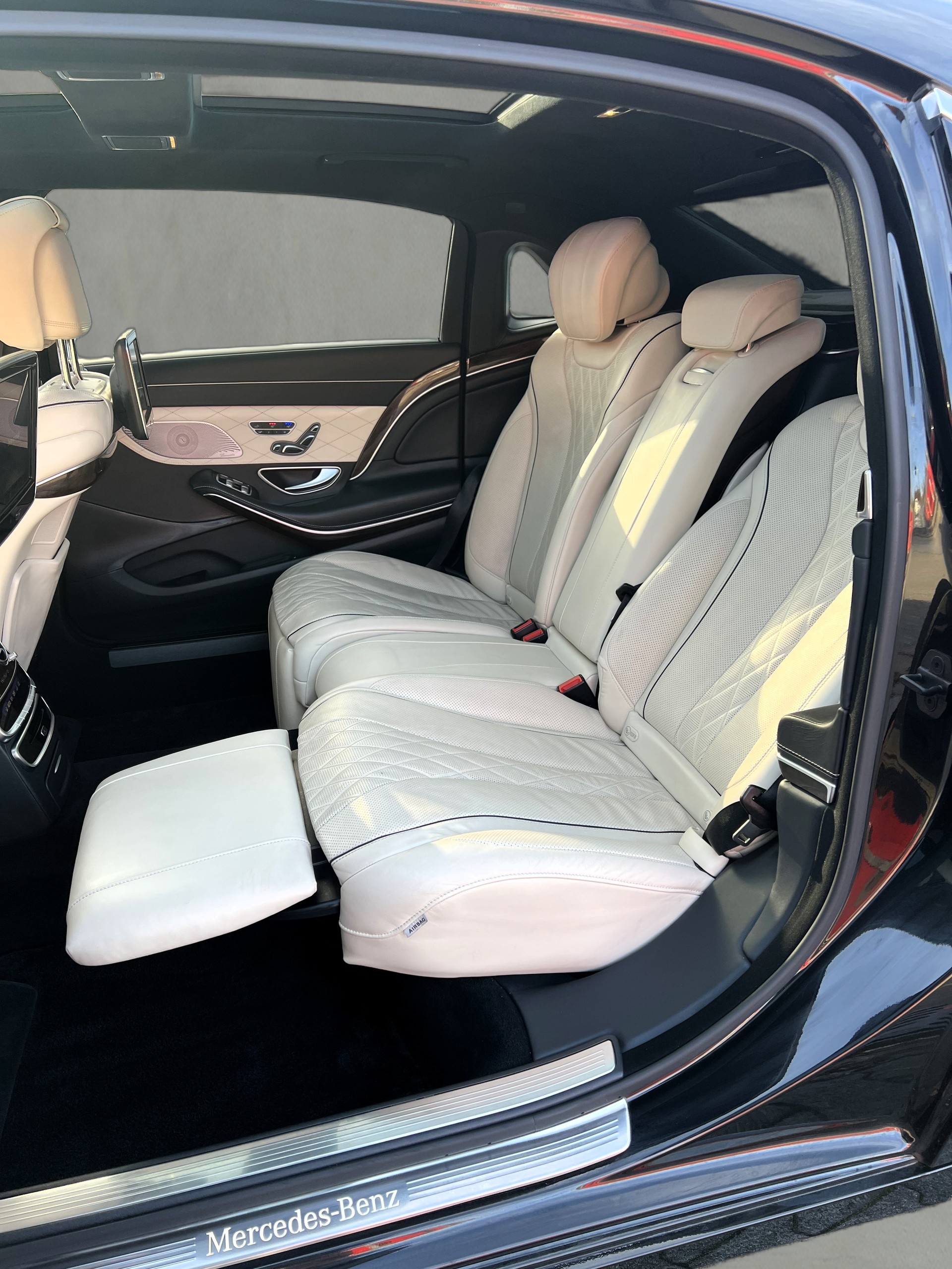 MERCEDES-BENZ S 500 Maybach 4Matic 9G-Tronic-image-8