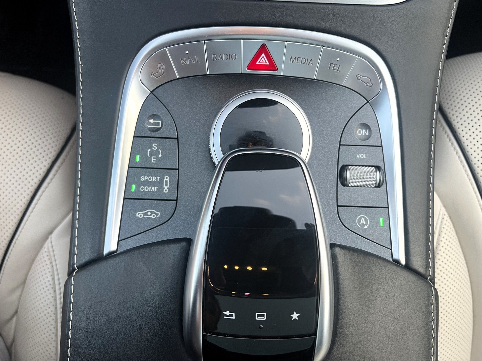 MERCEDES-BENZ S 500 Maybach 4Matic 9G-Tronic-image-9