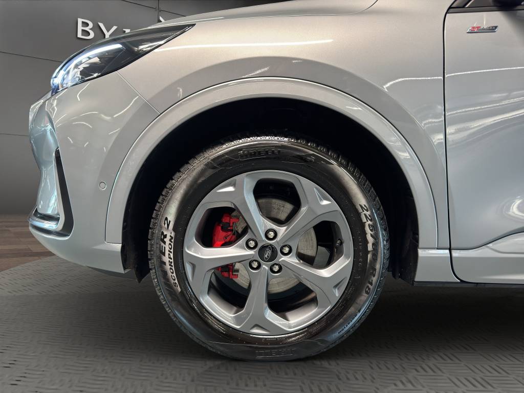 FORD Kuga 2.5 FHEV ST-Line X 4WD-image-15