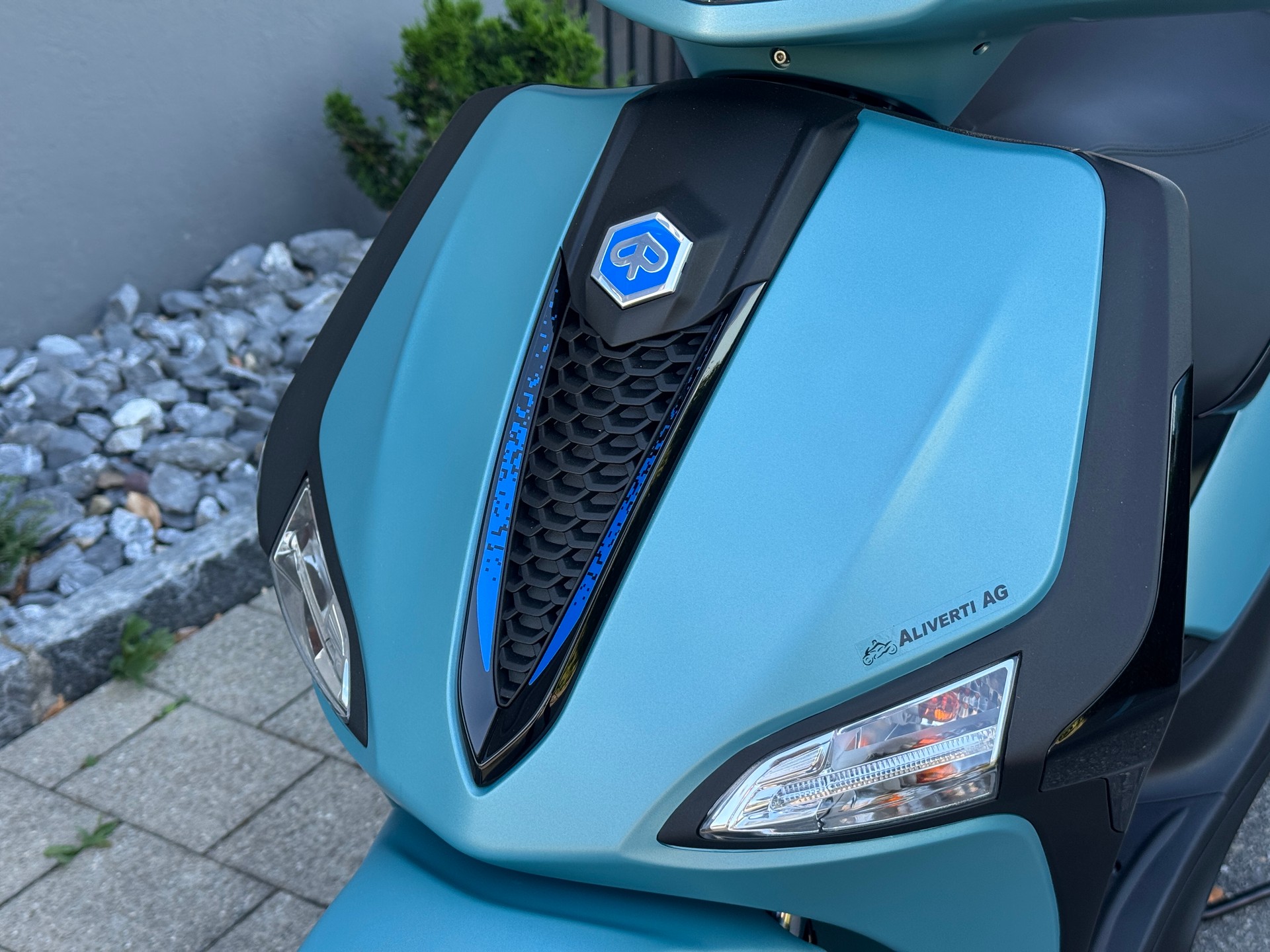 PIAGGIO Liberty 125 Sport E5+-showroom-element-1