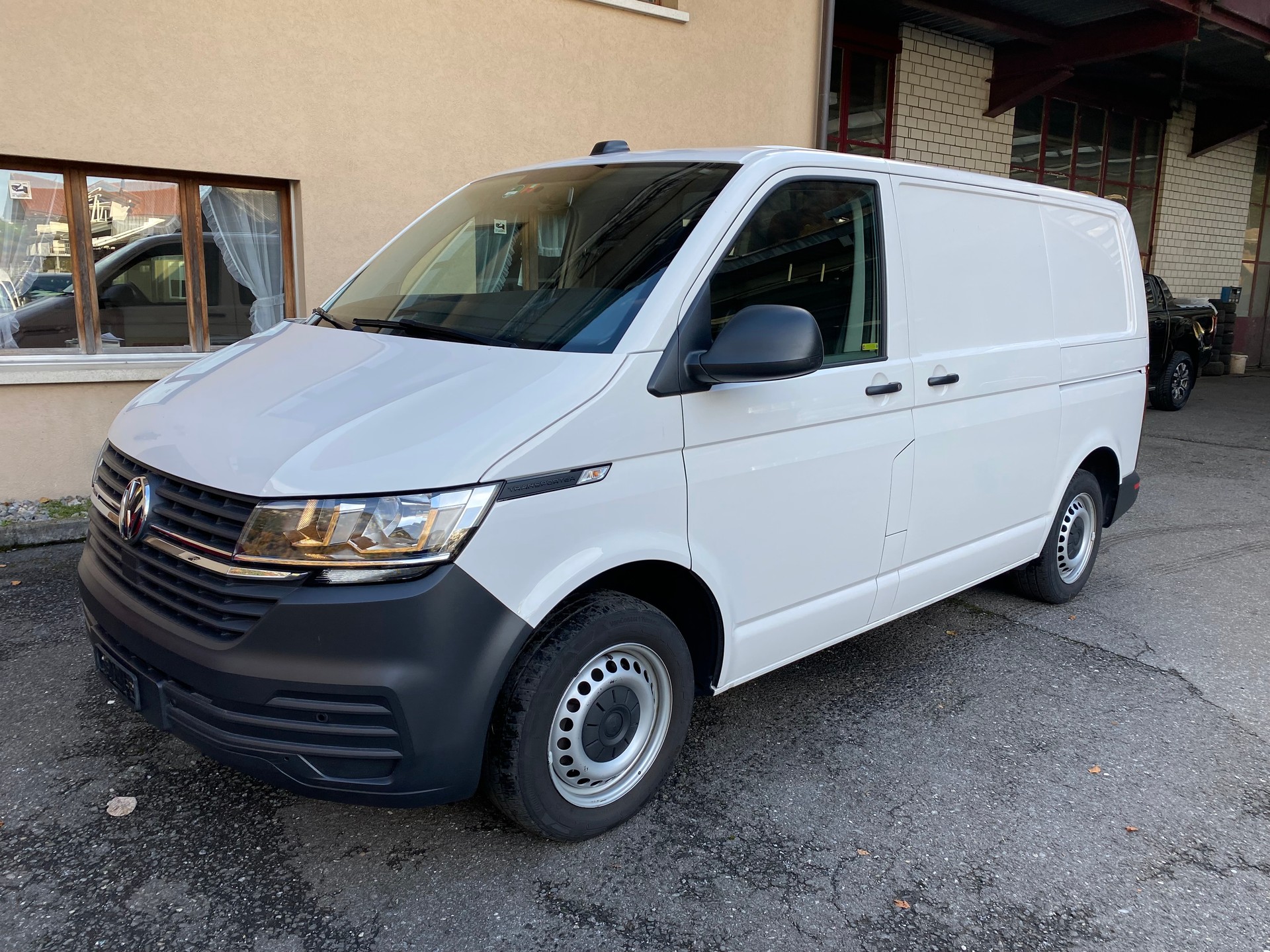 VW T6.1 2.0 TDI 4Motion DSG-image-12