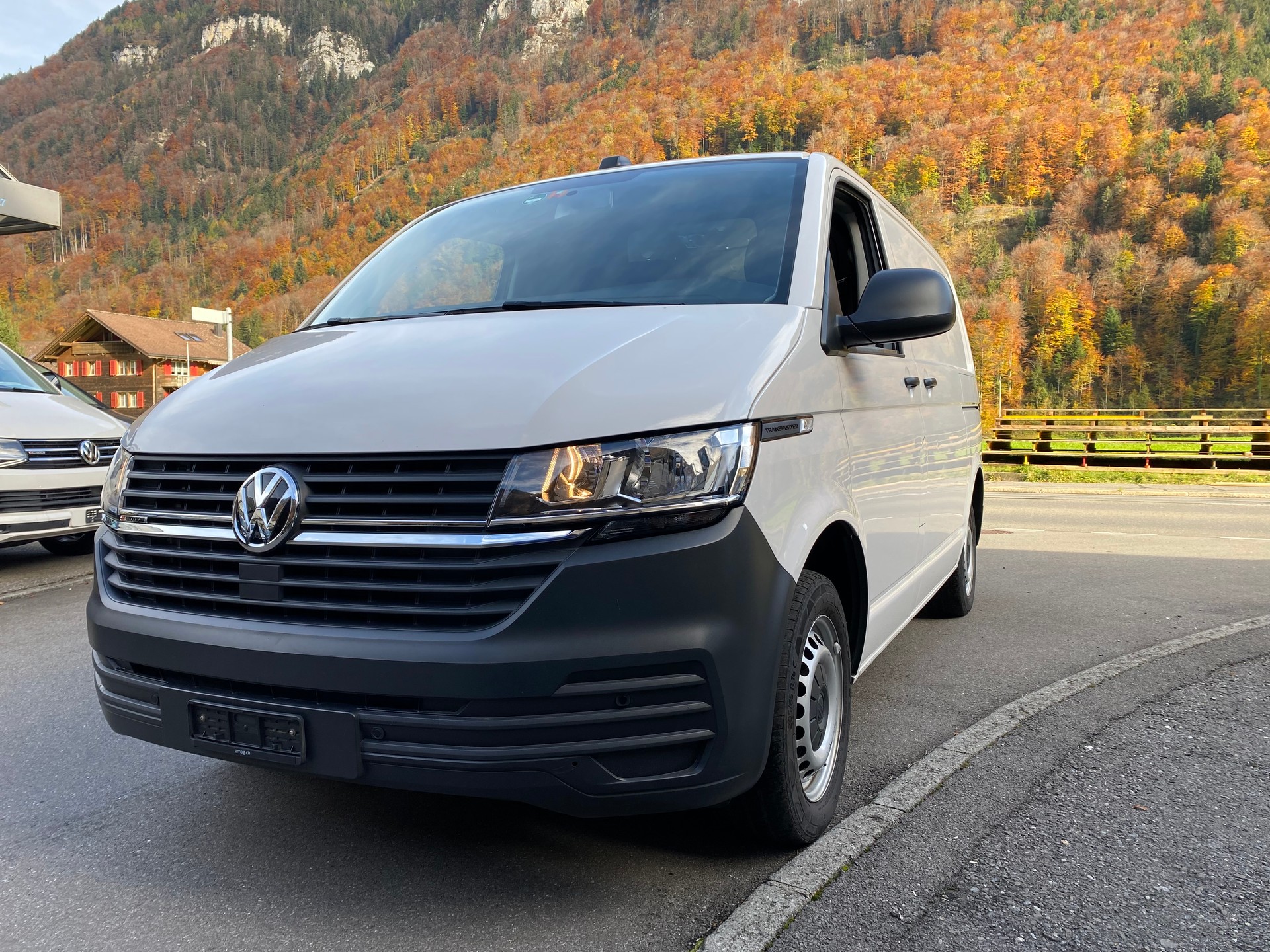 VW T6.1 2.0 TDI 4Motion DSG-image-1