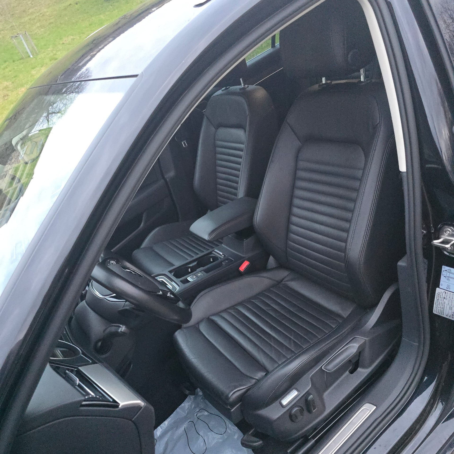 VW Passat Variant 2.0 TDI BMT High. DSG 4Motion-image-10