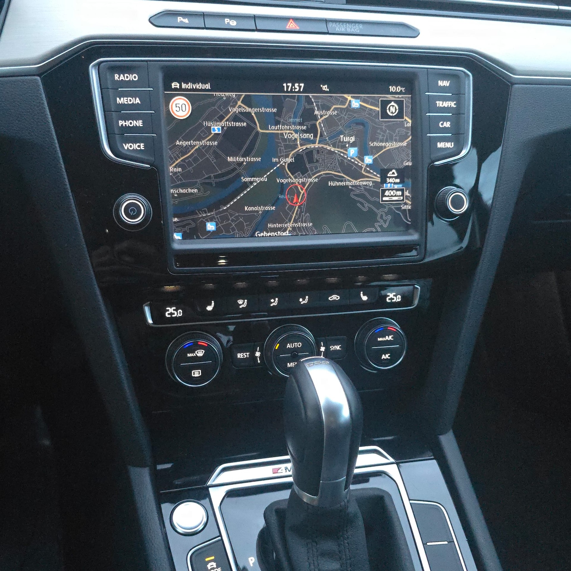 VW Passat Variant 2.0 TDI BMT High. DSG 4Motion-image-12