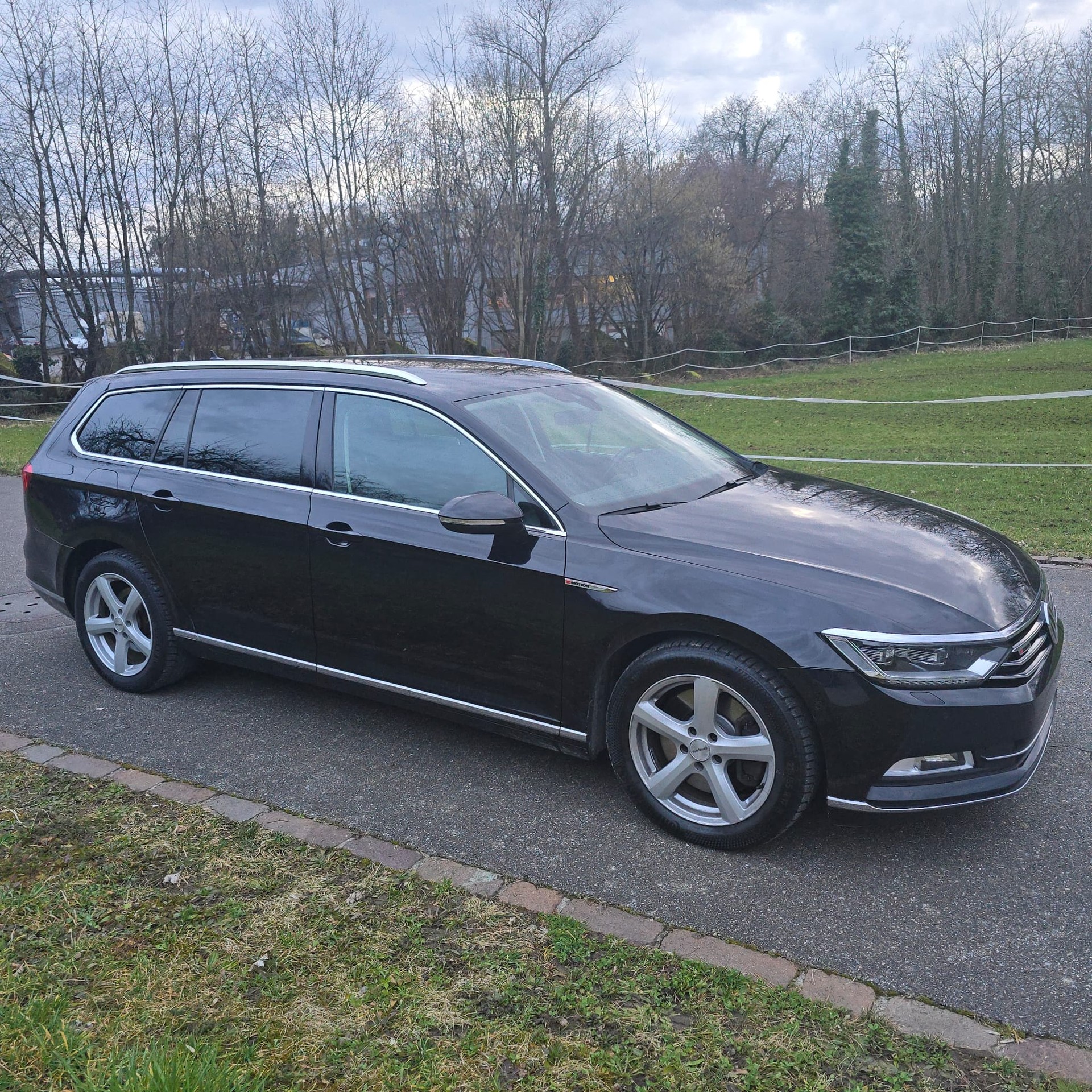 VW Passat Variant 2.0 TDI BMT High. DSG 4Motion-image-5