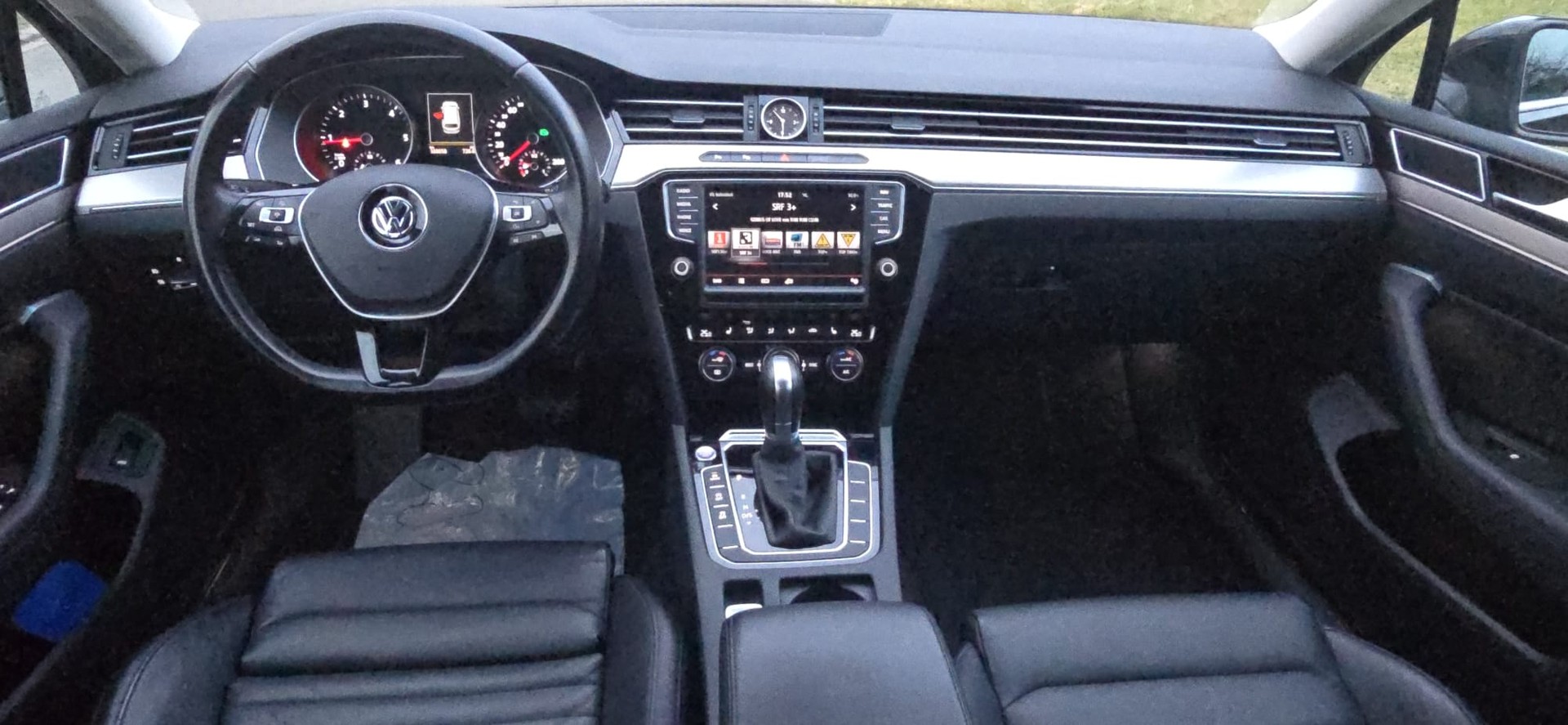 VW Passat Variant 2.0 TDI BMT High. DSG 4Motion-image-14
