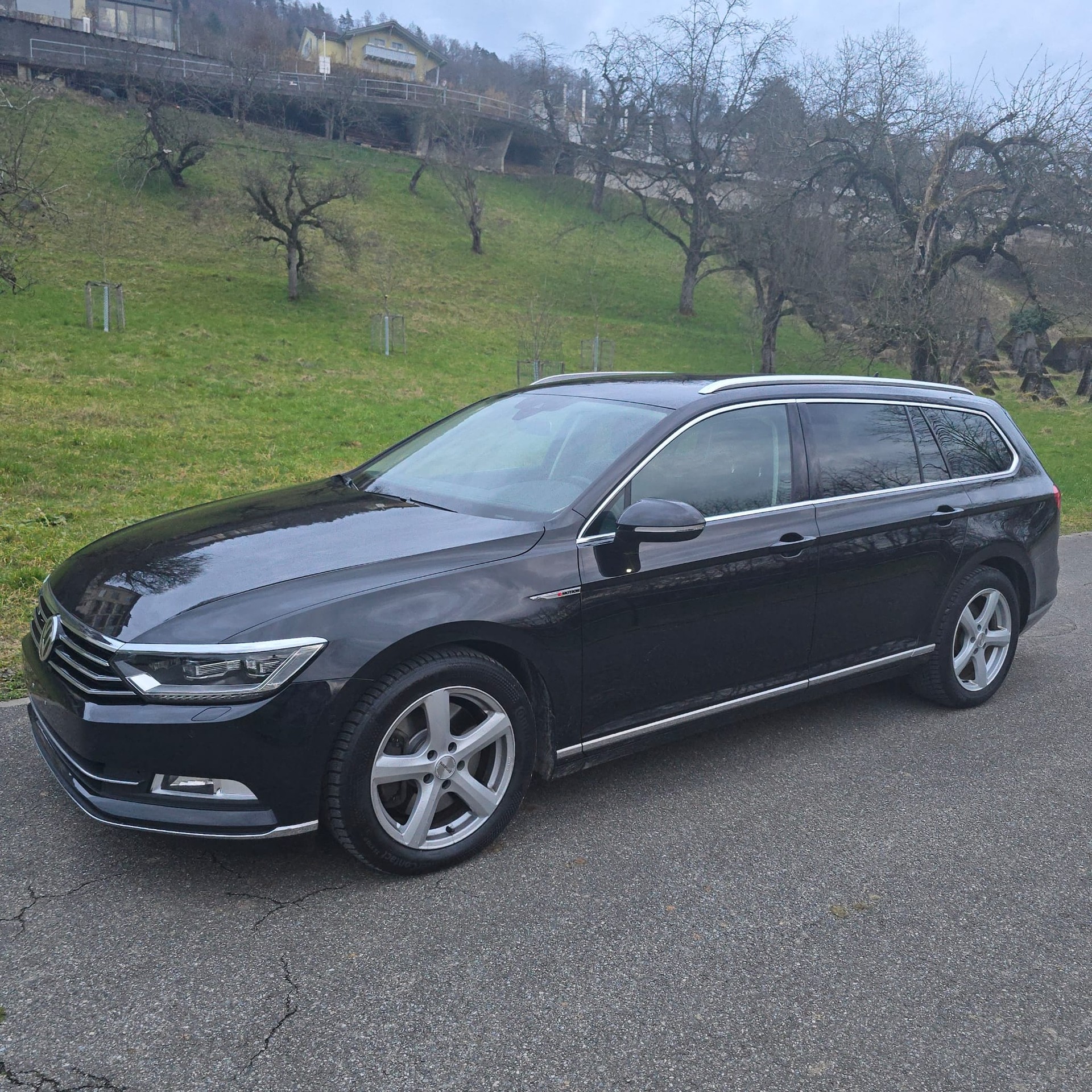 VW Passat Variant 2.0 TDI BMT High. DSG 4Motion-image-4