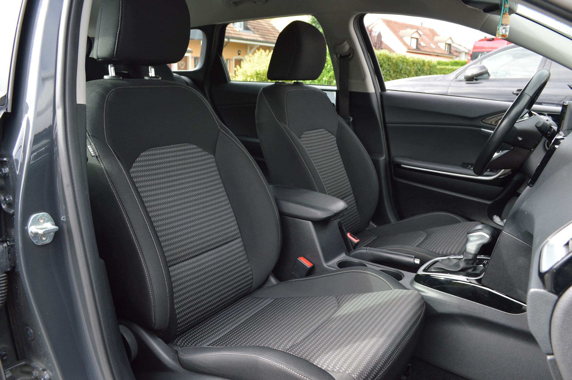 KIA Ceed Sportswagon 1.5 T-GDi MHEV Power DCT-image-8