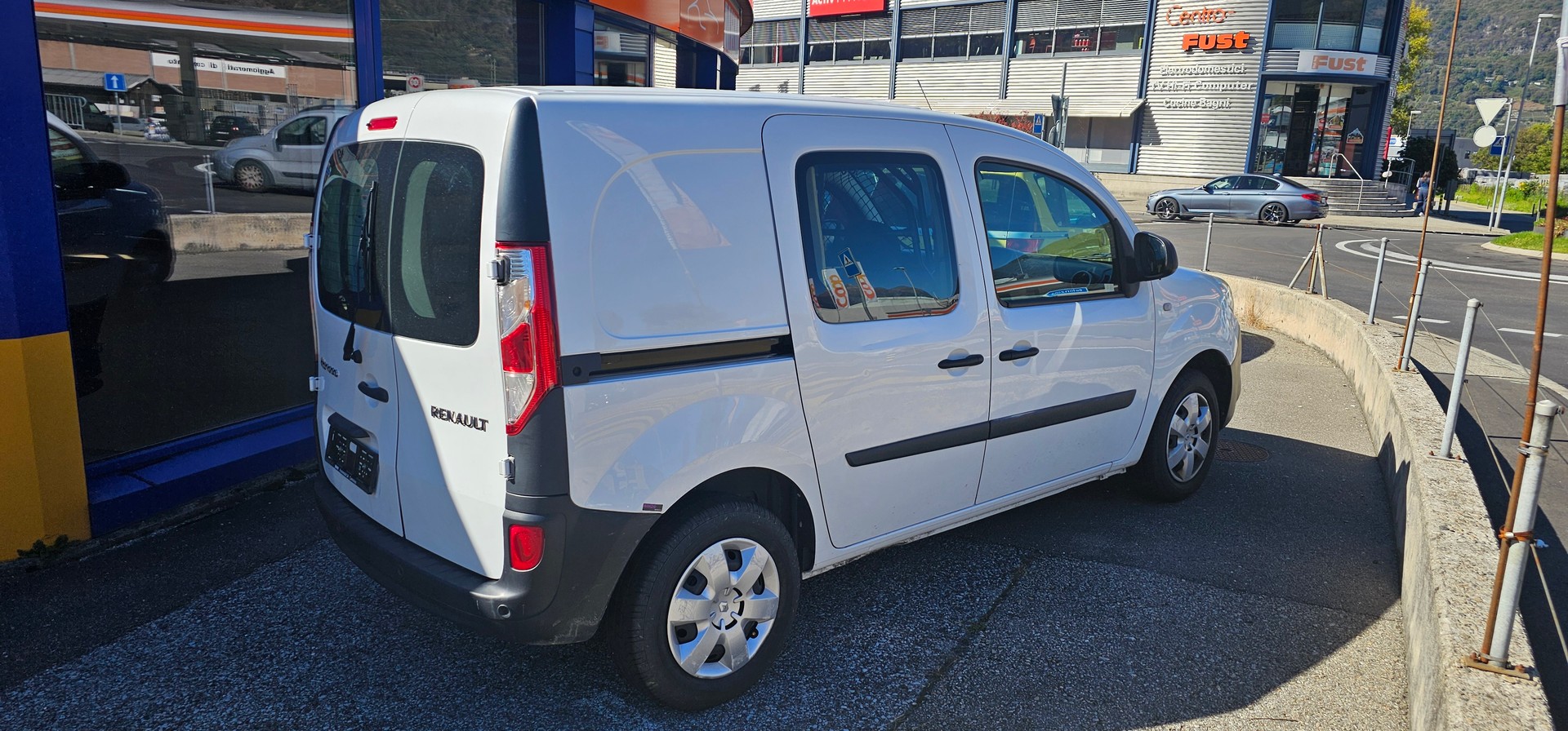 RENAULT Kangoo Medium dCi 95 ENERGY Business-image-2