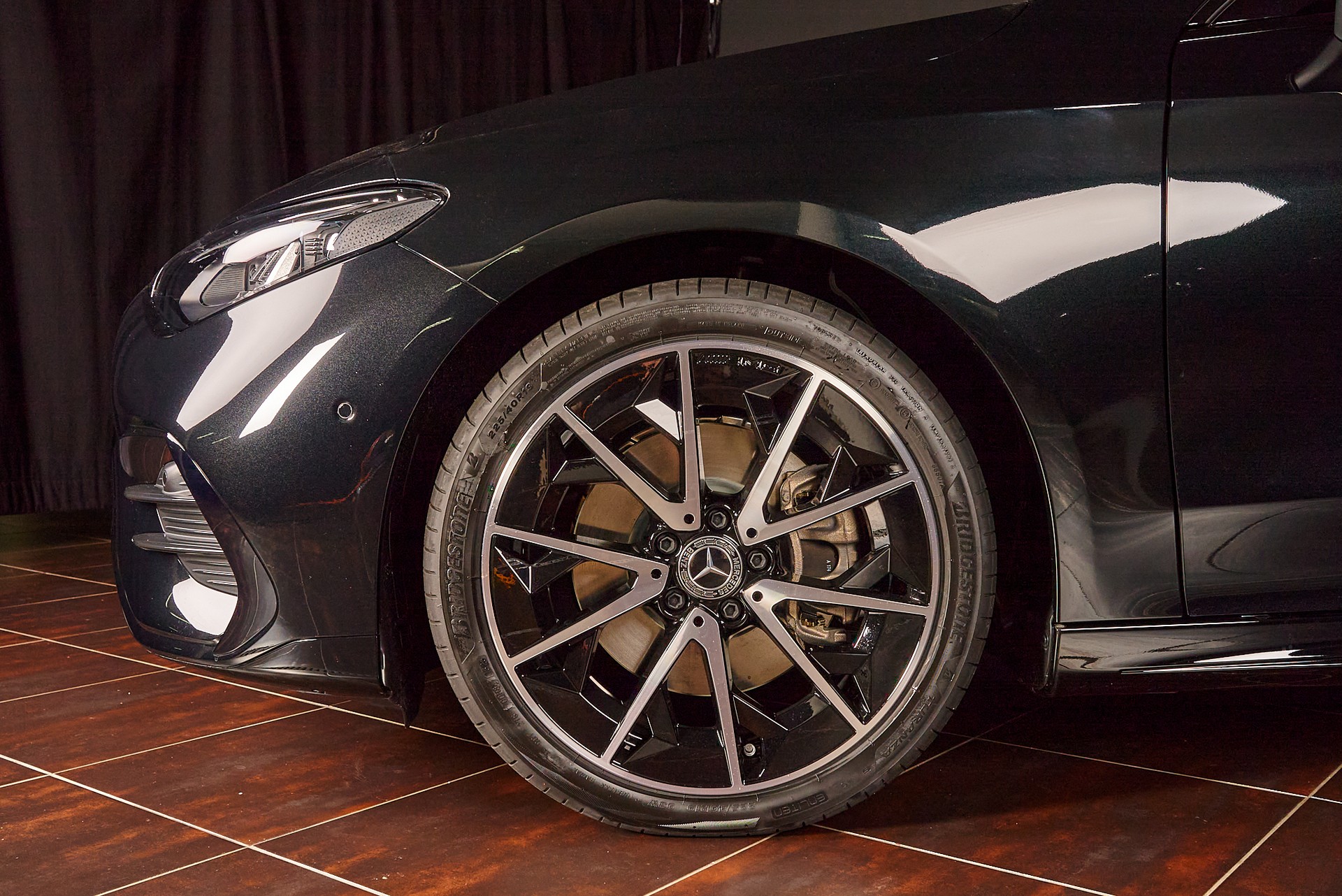 MERCEDES-BENZ CLA 350 EQ Technology 4Matic-image-1