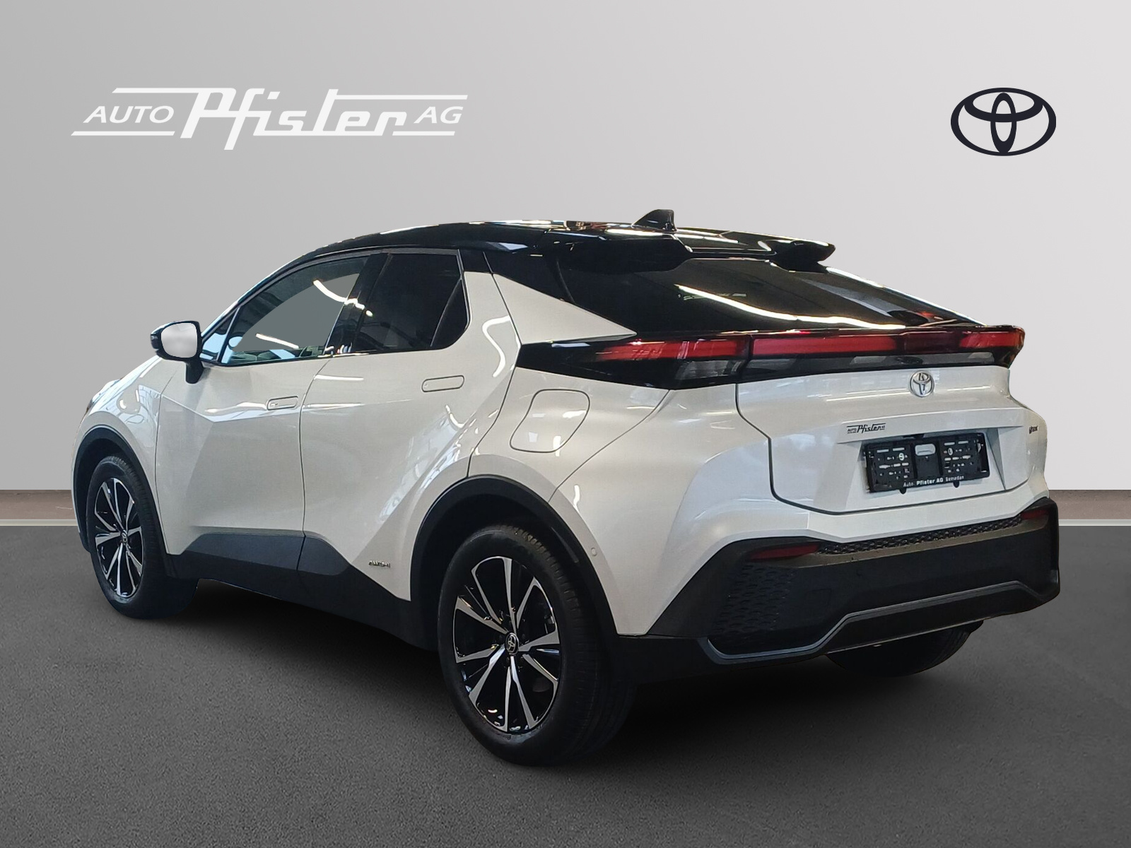 TOYOTA C-HR 2.0 HEV Trend 4x4-image-3
