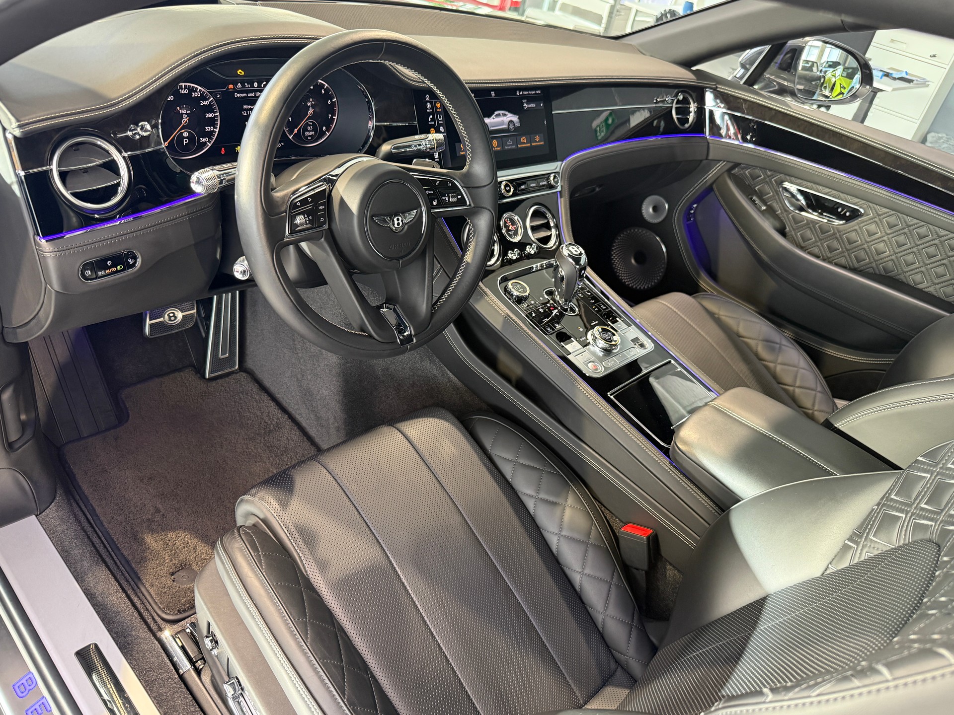 BENTLEY Continental GT 6.0 W12-image-9