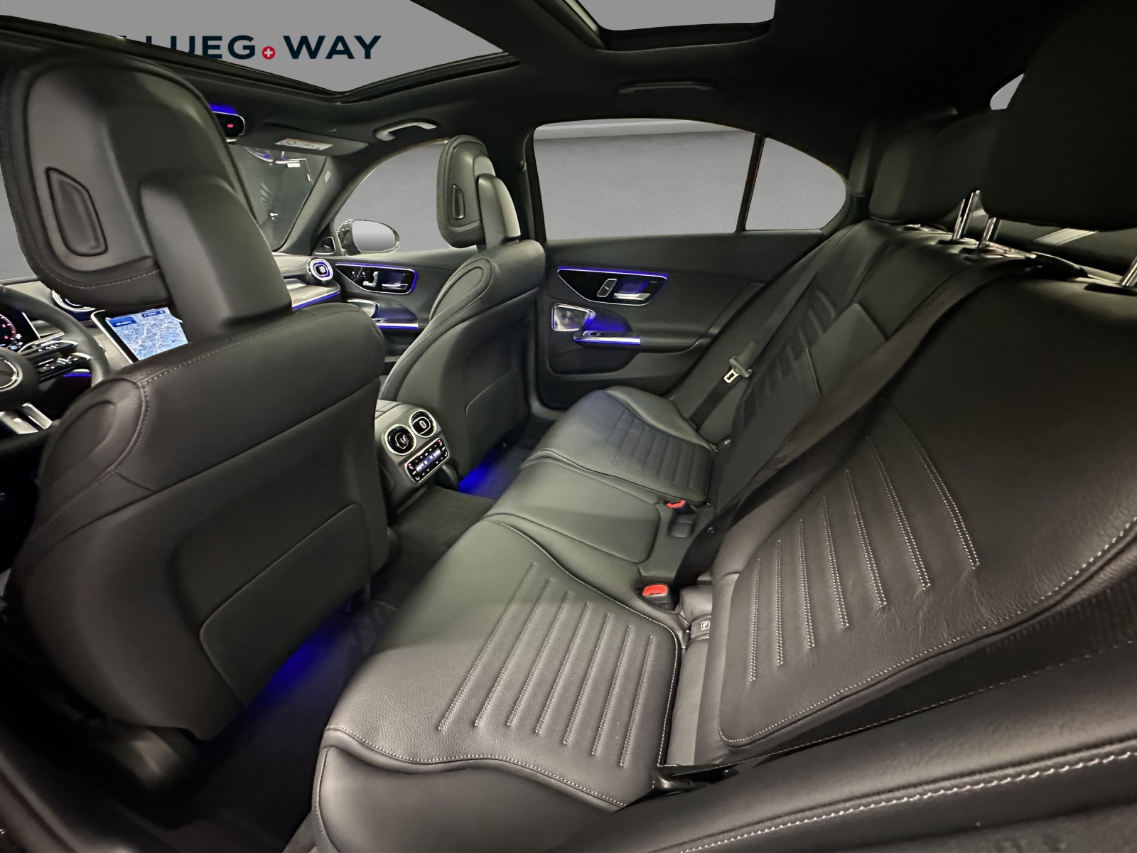 MERCEDES-BENZ C 220 d 4 Matic-image-13