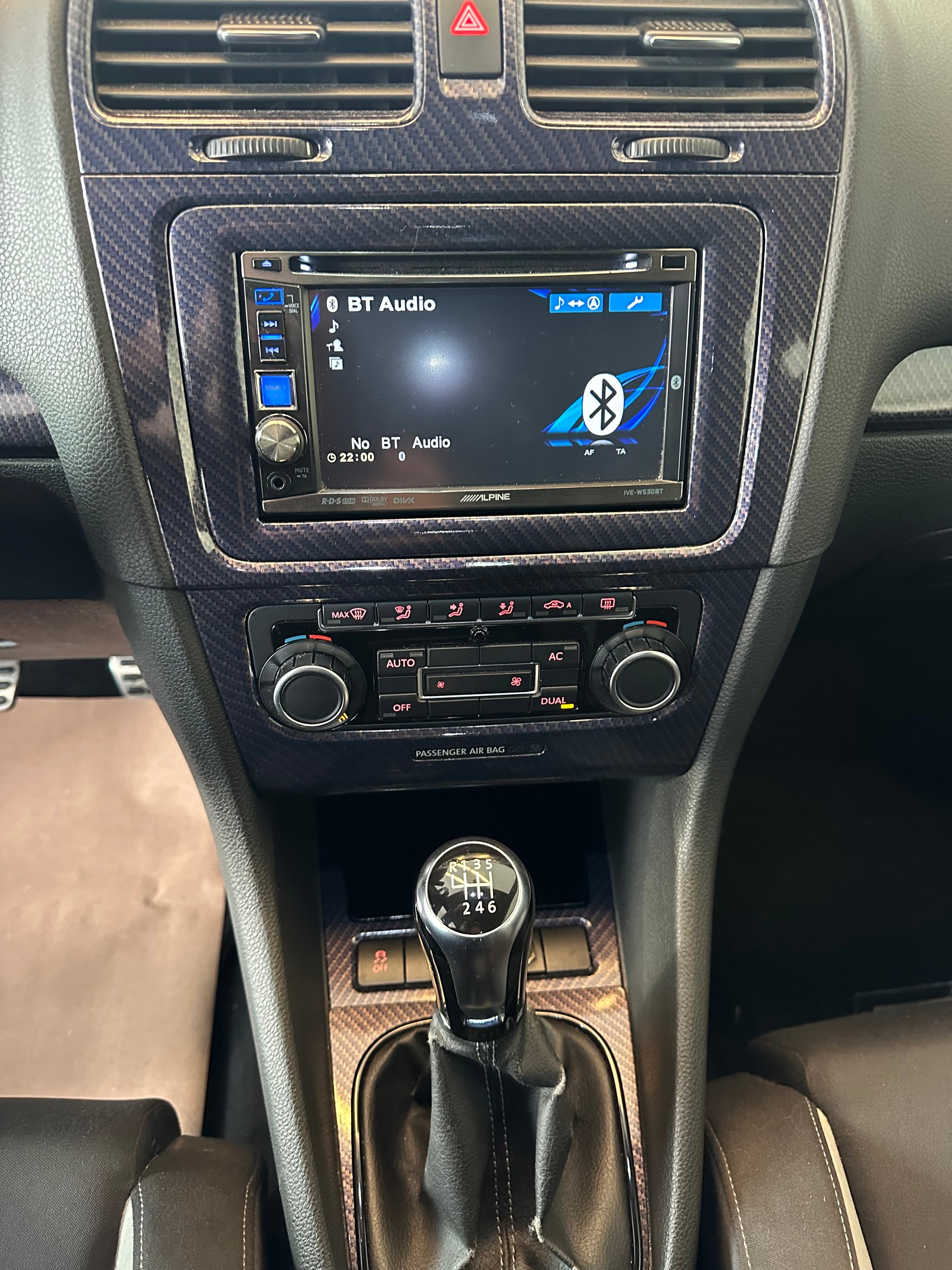 VW Golf 2.0 TSI R 4Motion-image-9