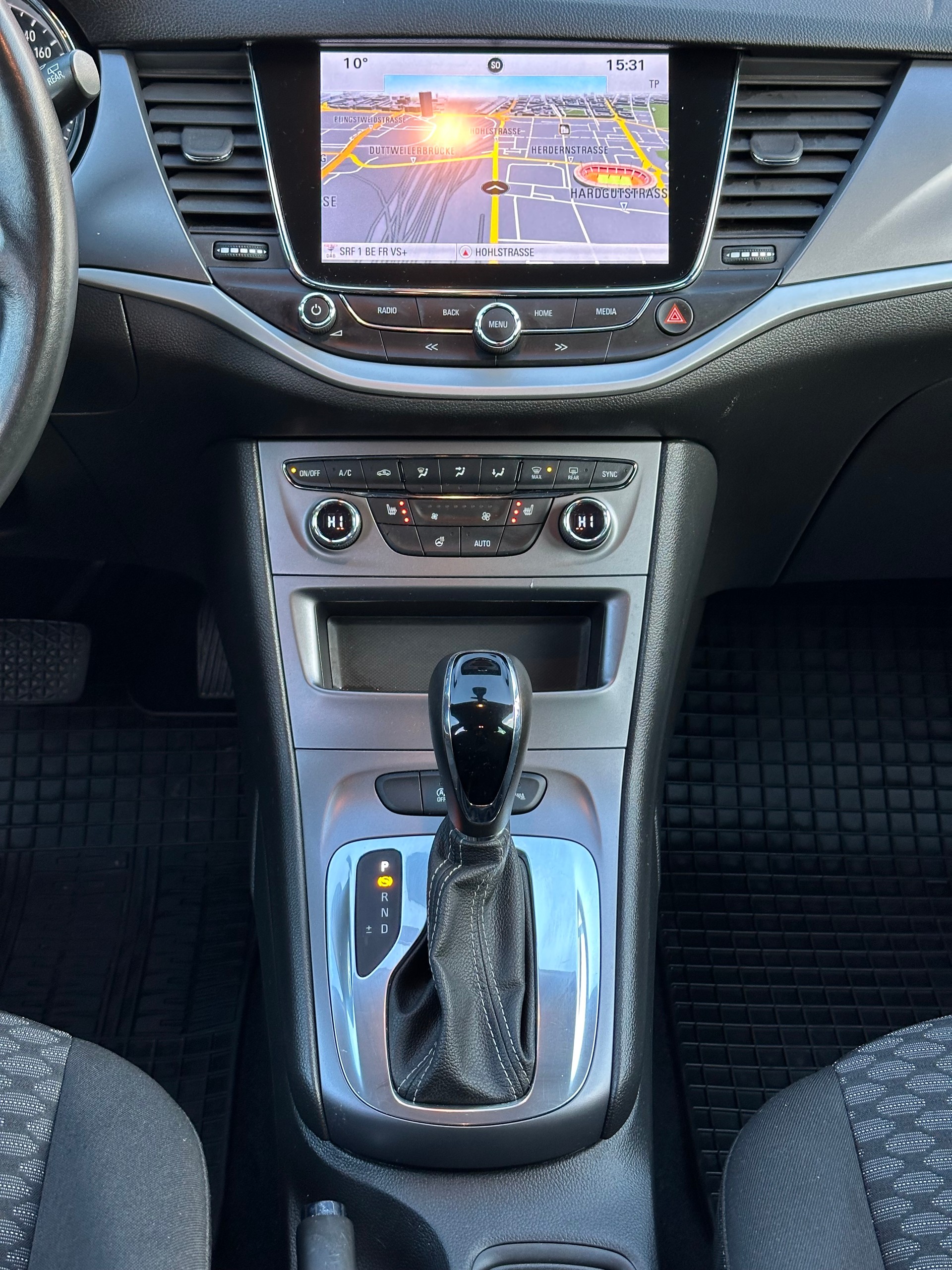 OPEL Astra Sports Tourer 1.6 CDTi ecoF Enjoy Automatic-image-17