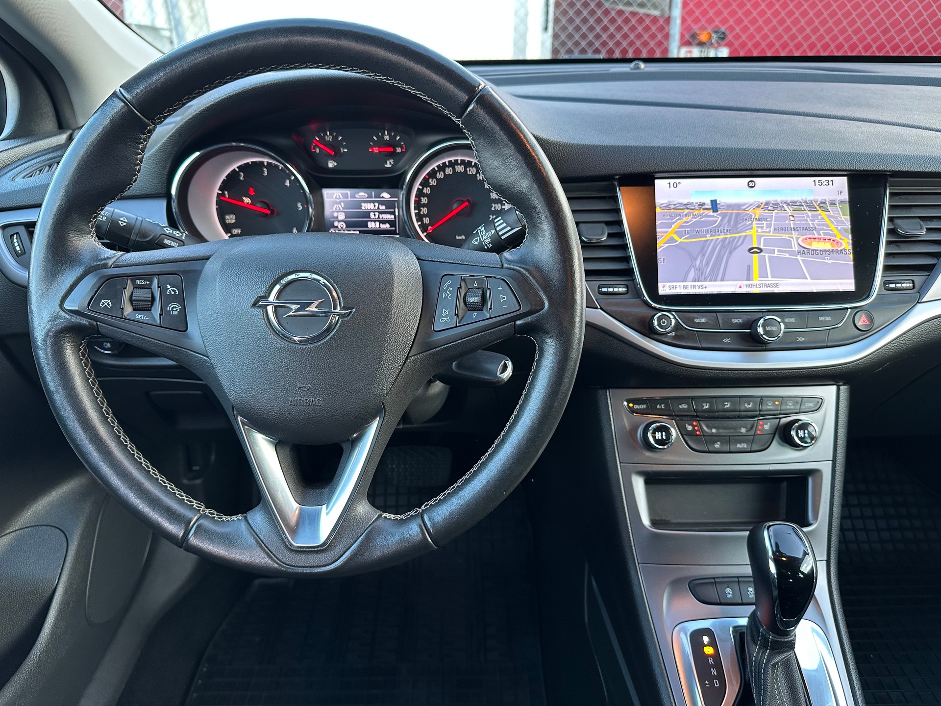 OPEL Astra Sports Tourer 1.6 CDTi ecoF Enjoy Automatic-image-10