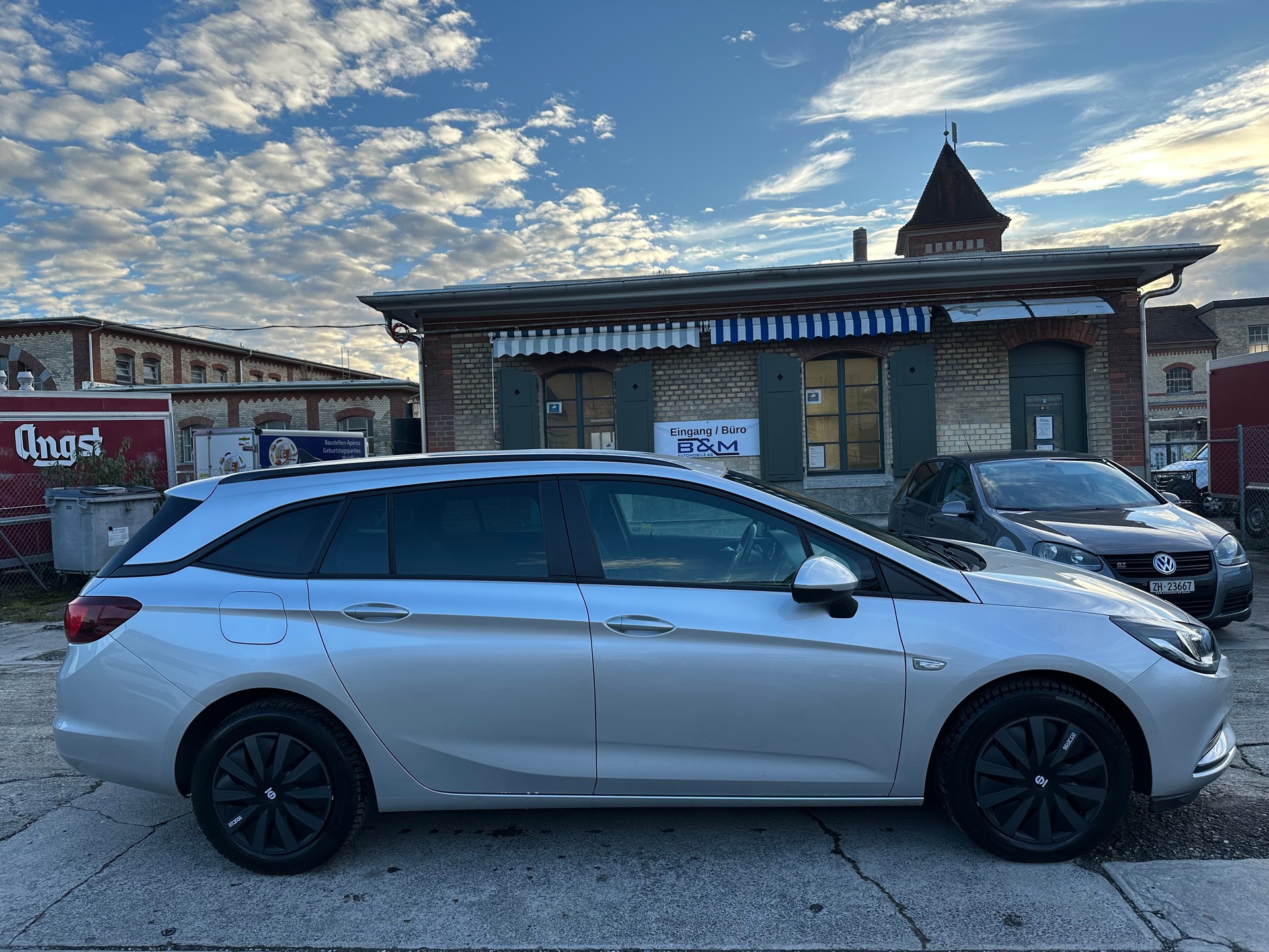 OPEL Astra Sports Tourer 1.6 CDTi ecoF Enjoy Automatic-image-4